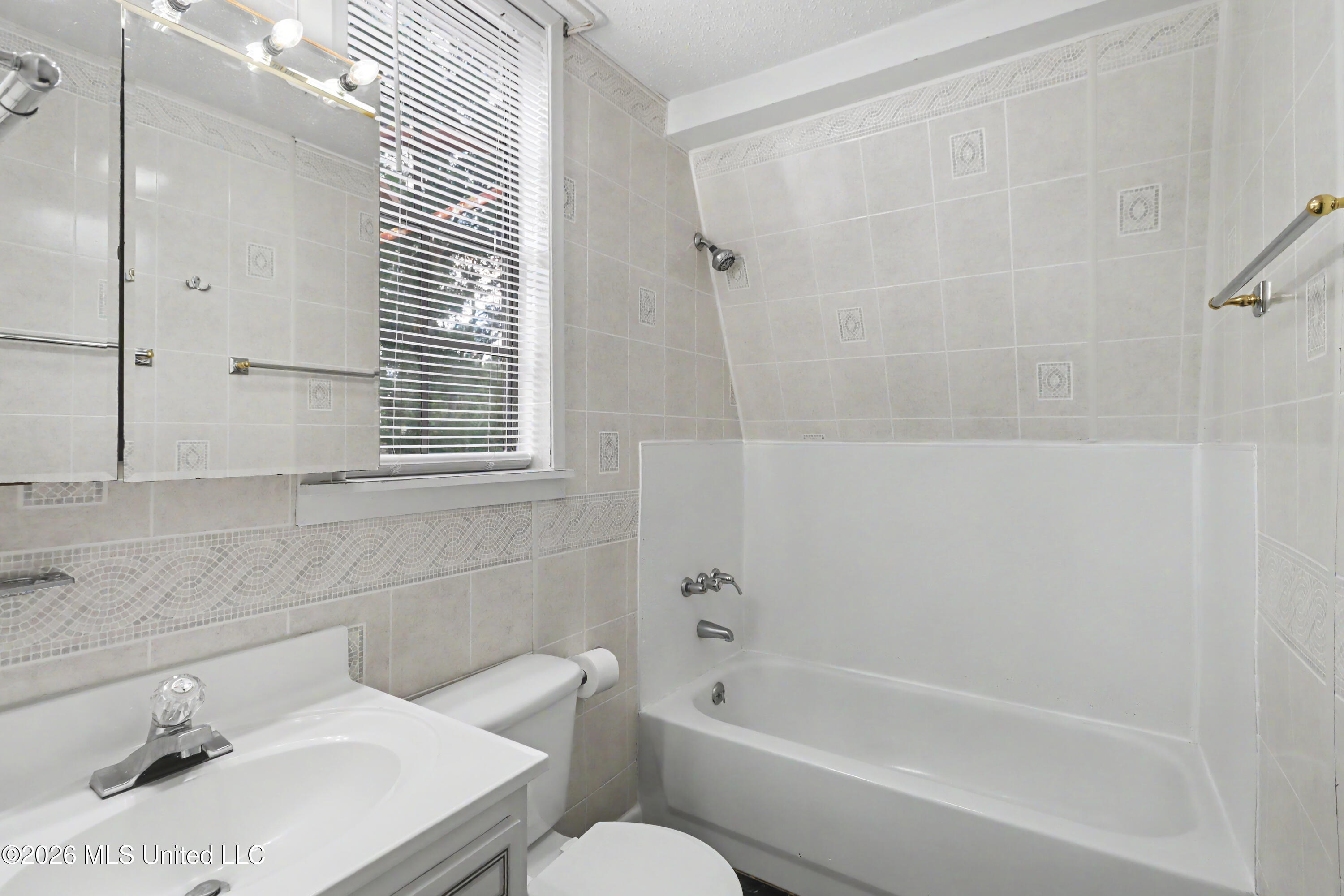 6604 Amherst Drive Property Photo 27