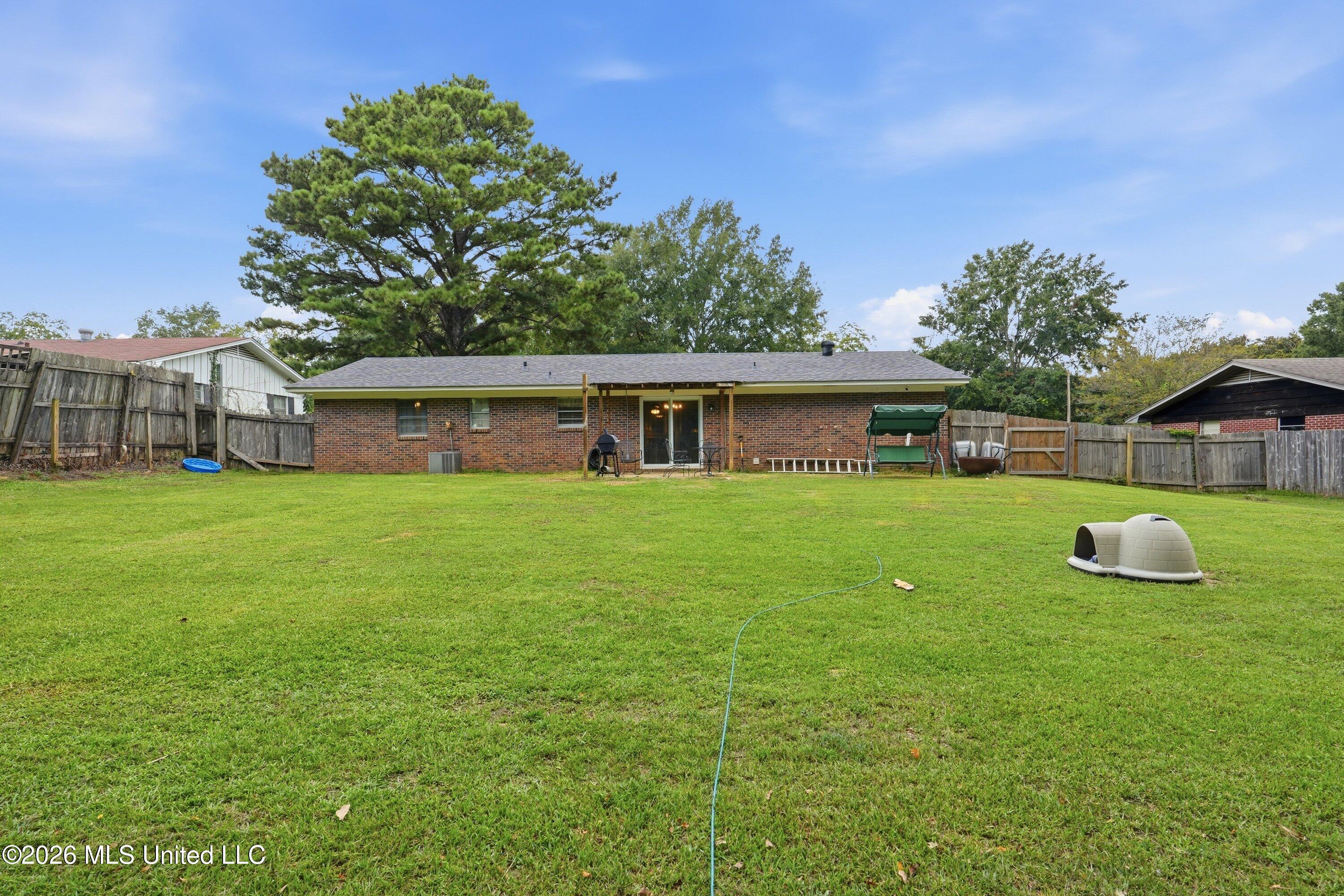 305 Rollingwood Avenue Property Photo 22