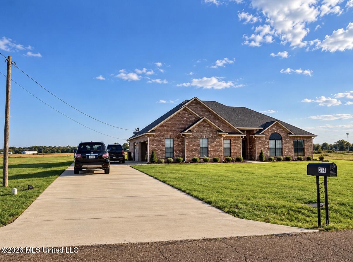 314 French Road Property Photo 2
