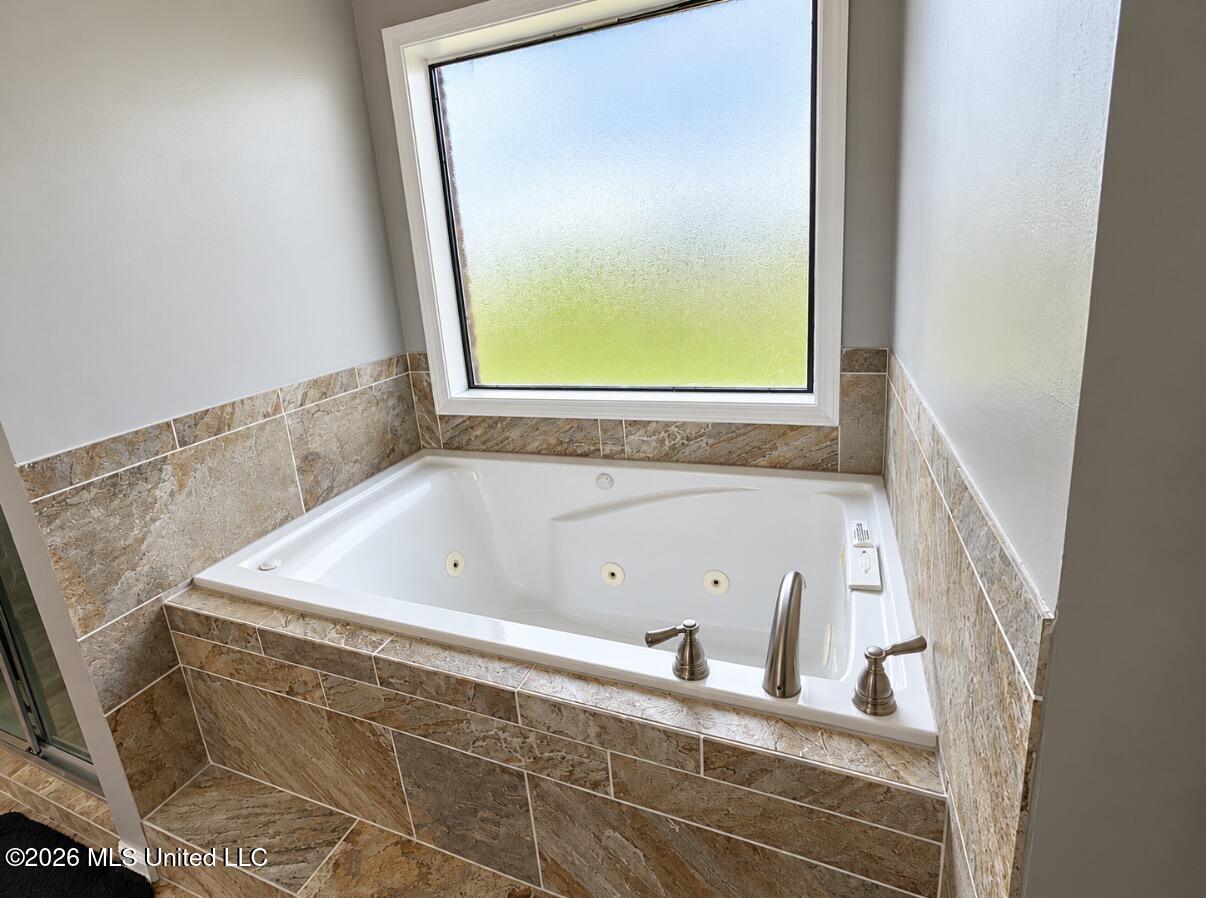 314 French Road Property Photo 16