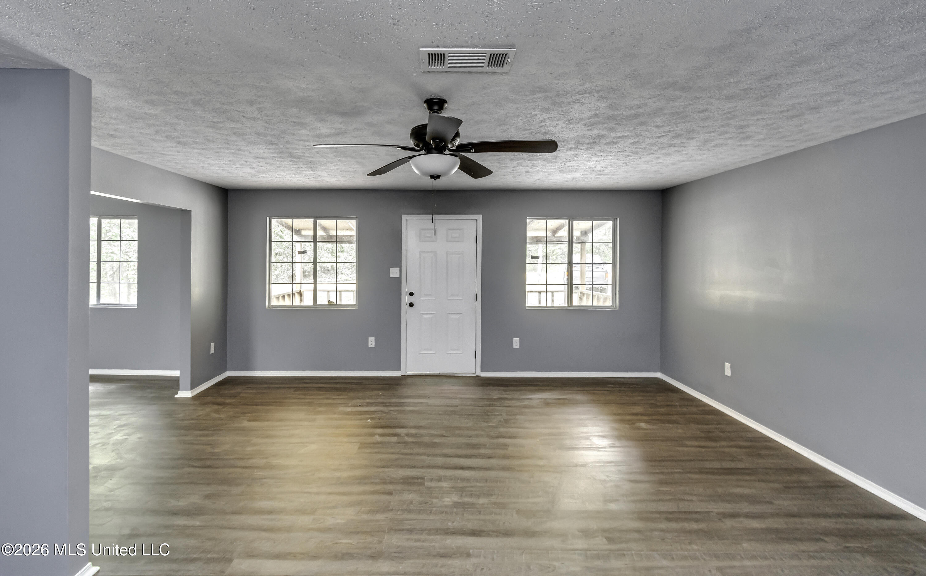122 Hull Drive Property Photo 3