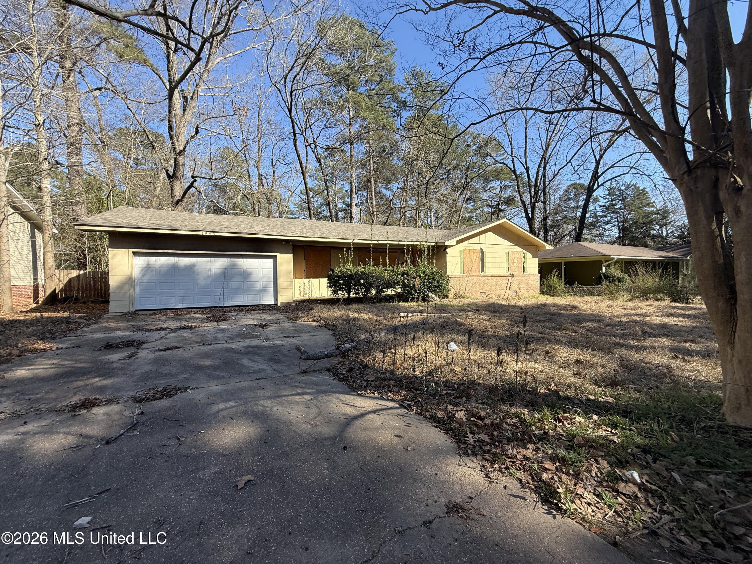 1946 Catalina Drive Property Photo 1