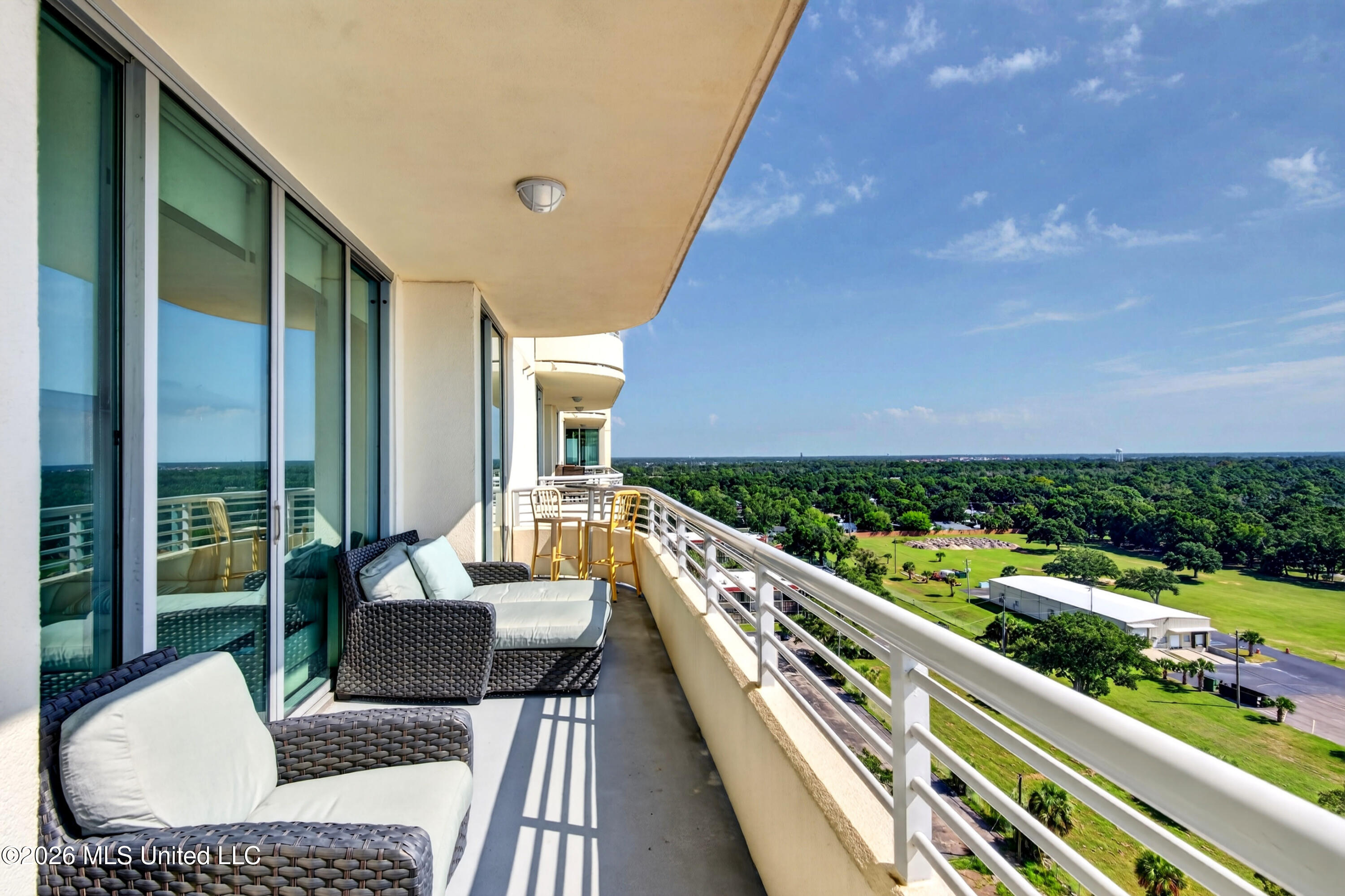 2060 Beach Boulevard Property Photo 20