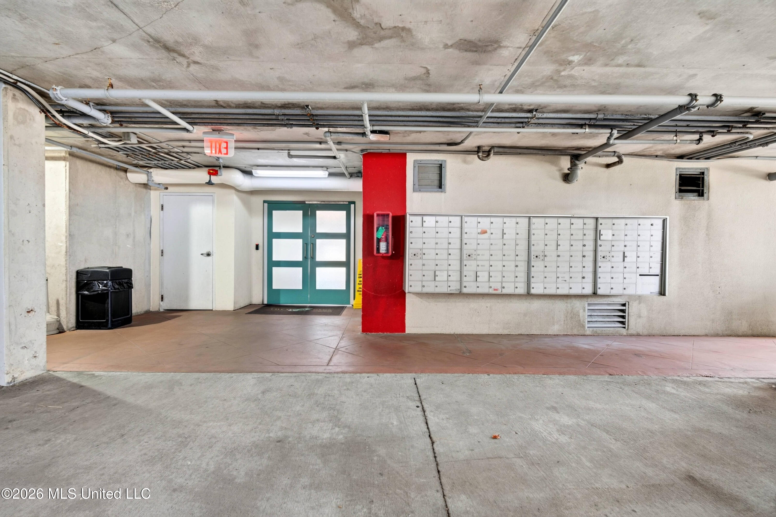 2060 Beach Boulevard Property Photo 41
