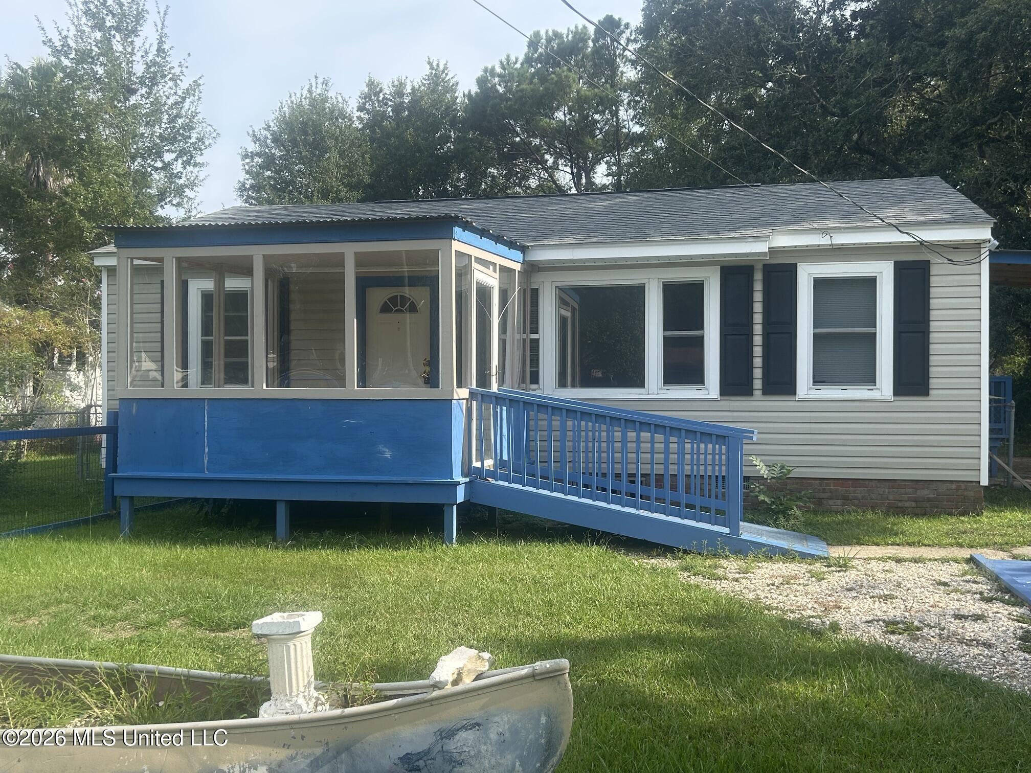 309 43rd Street Property Photo 1