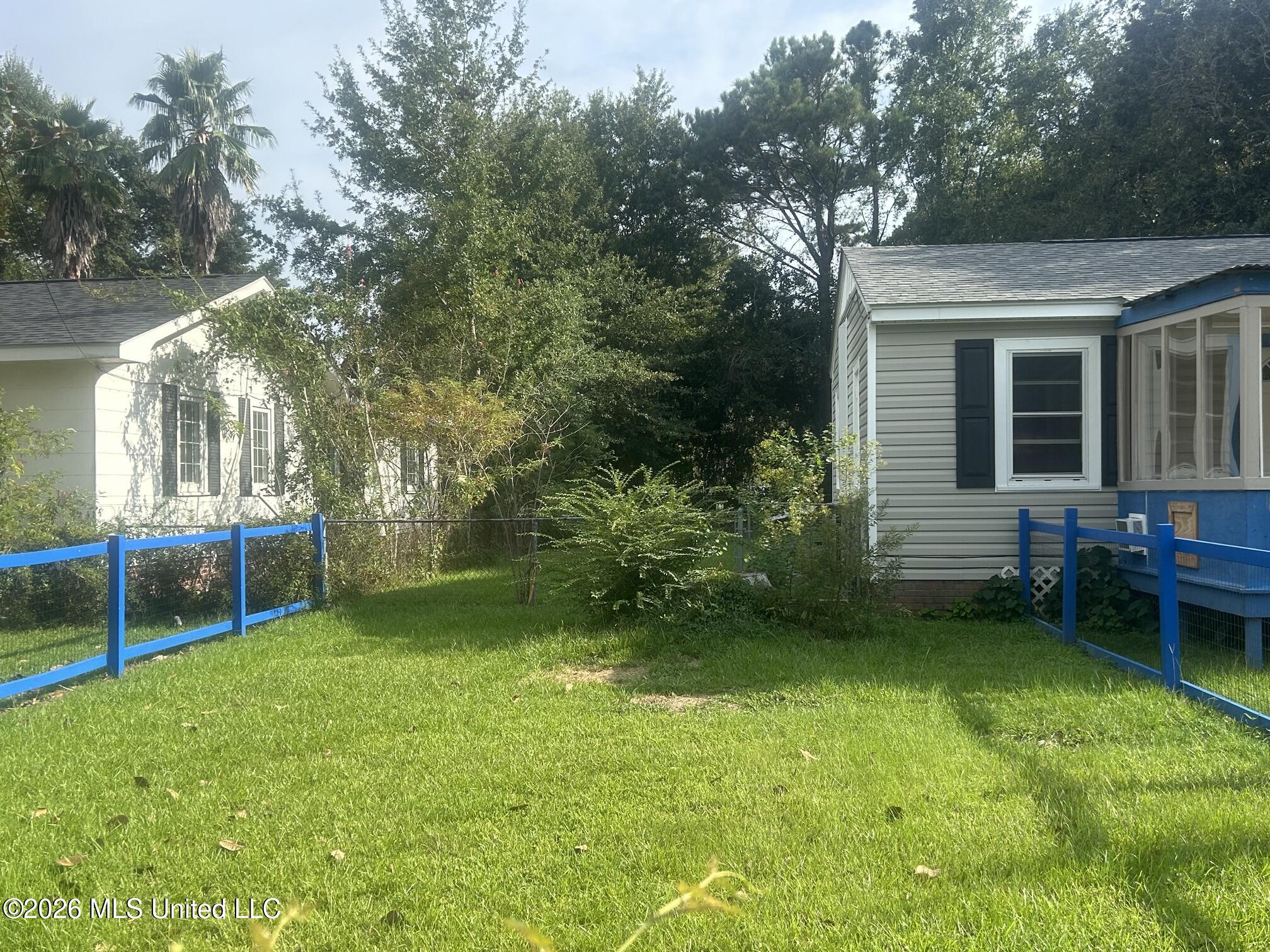 309 43rd Street Property Photo 9