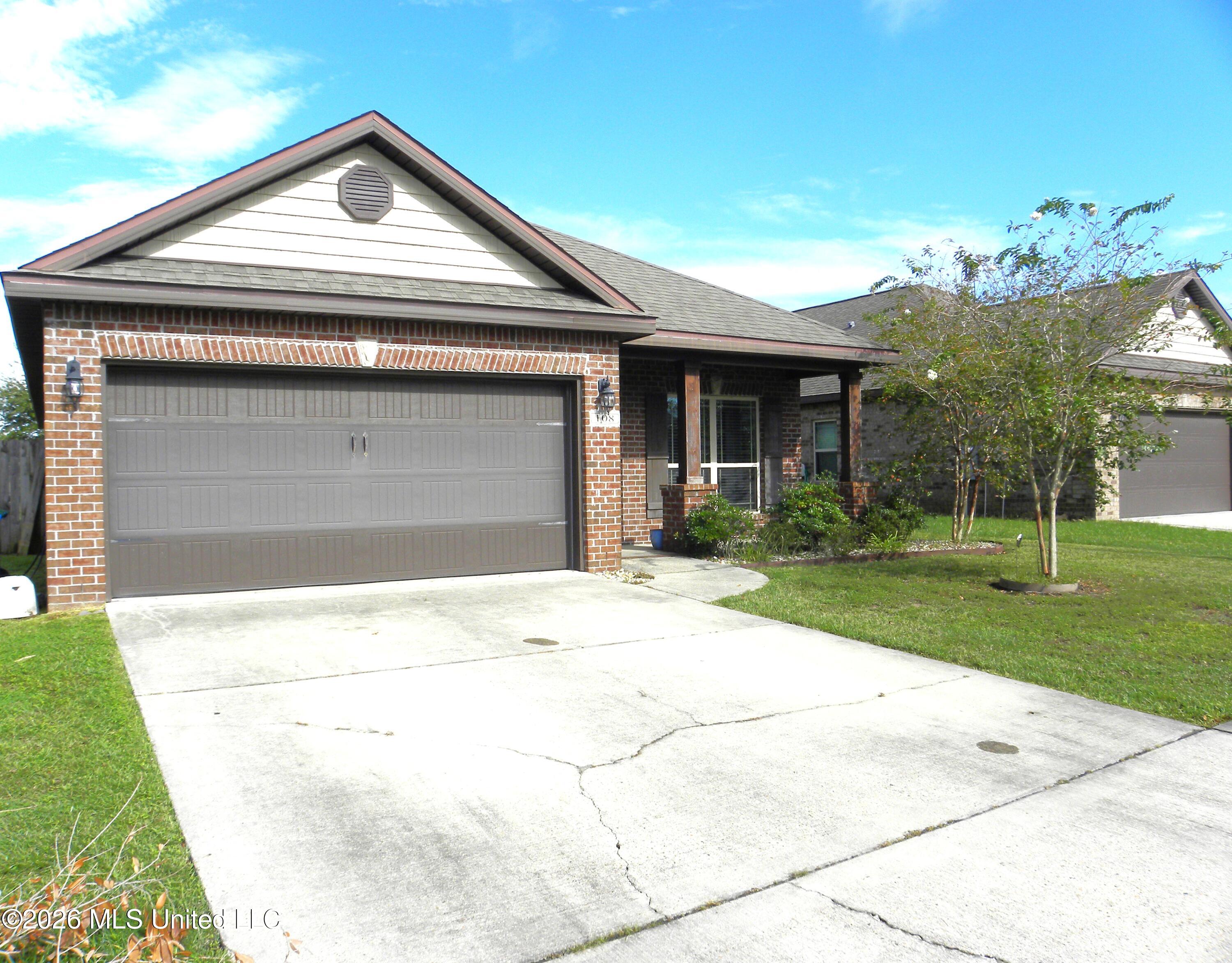 108 Clear Springs Circle Property Photo 1