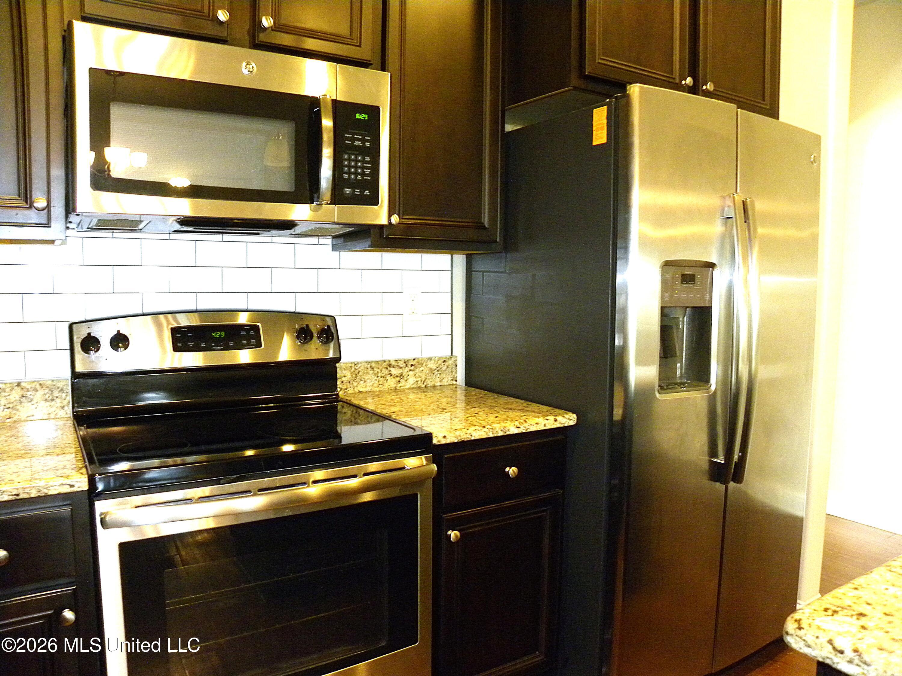 108 Clear Springs Circle Property Photo 13