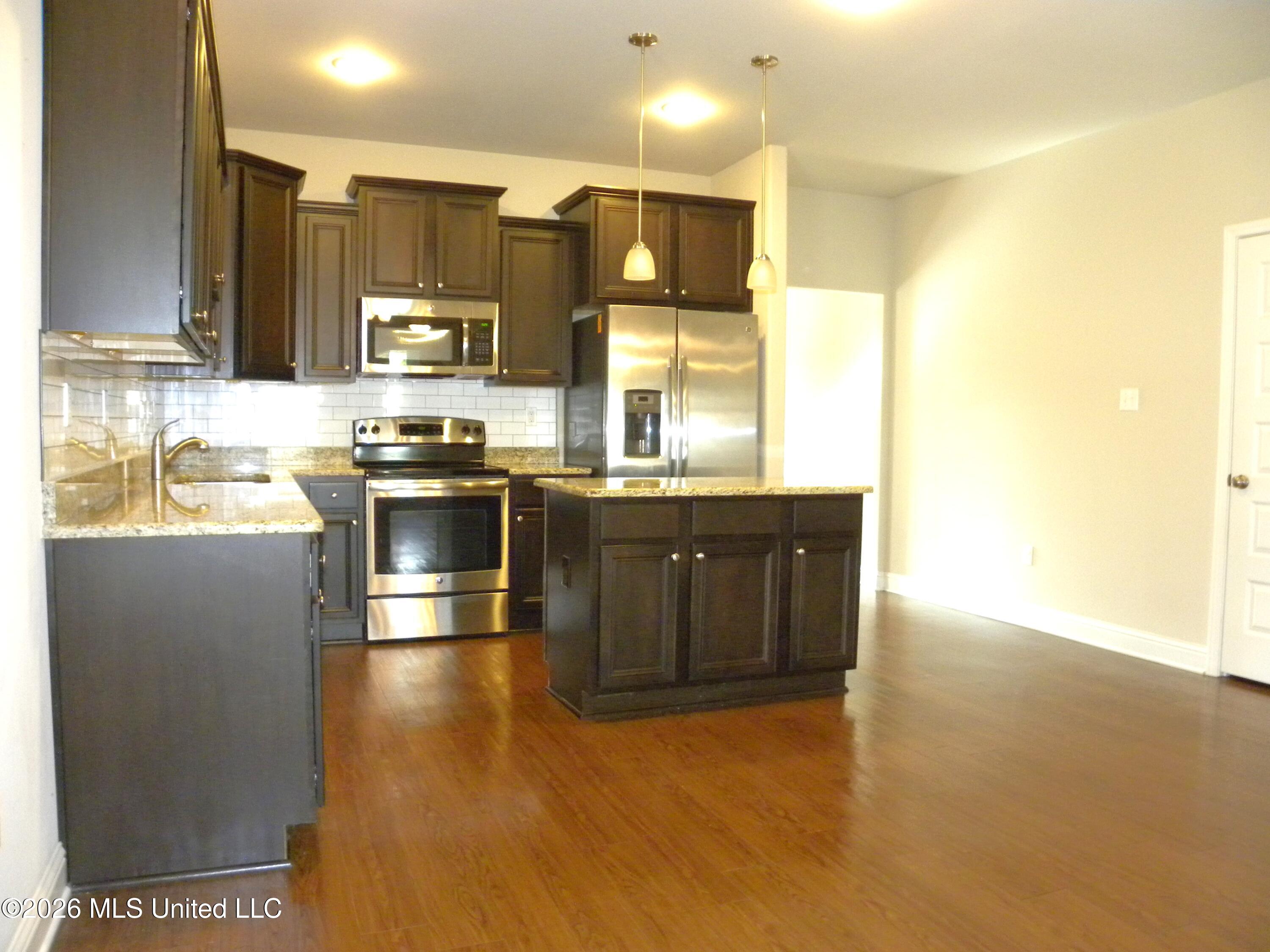 108 Clear Springs Circle Property Photo 14