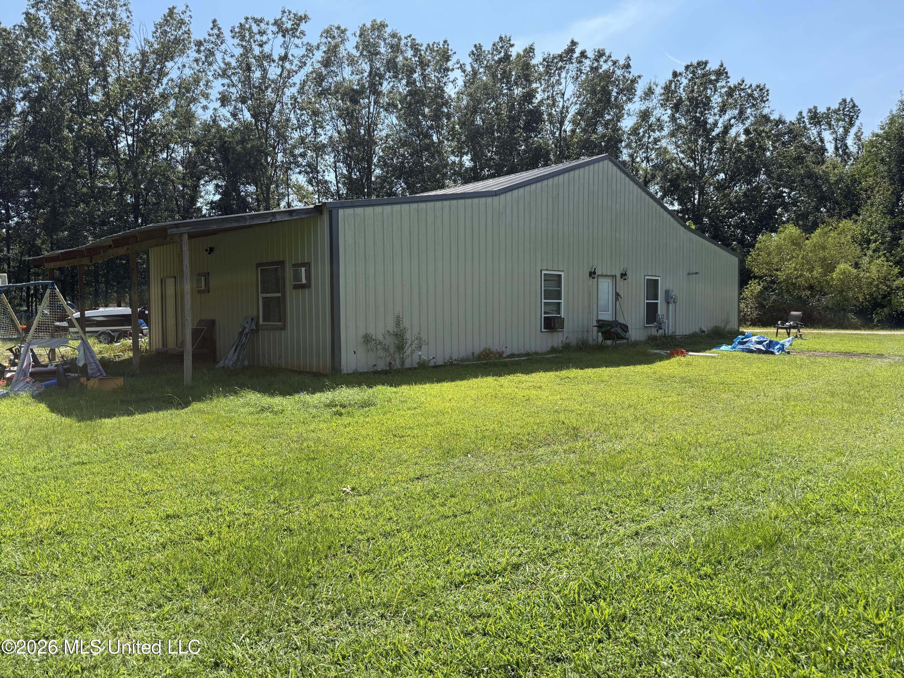 154 Front Street Property Photo 1