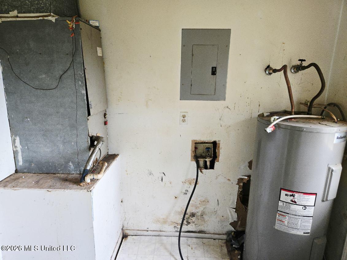 1096 Hansen Road Property Photo 11