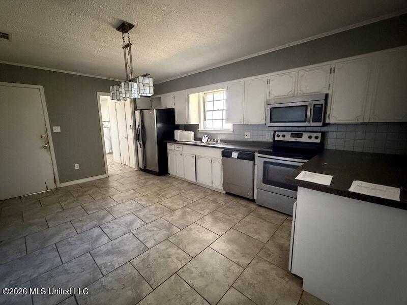 301 Sloan Drive Property Photo 3