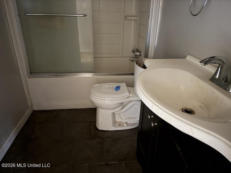 301 Sloan Drive Property Photo 5