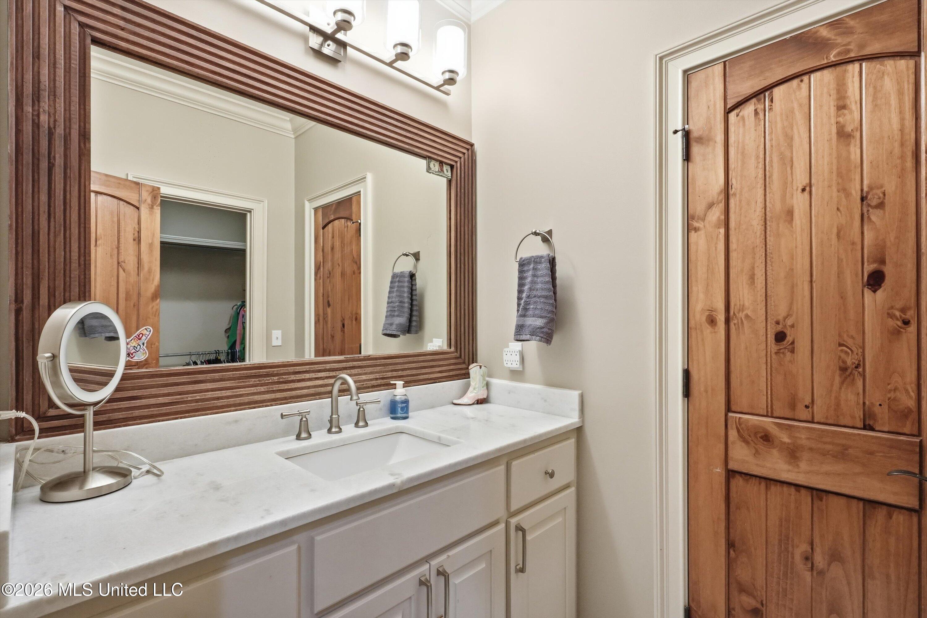 213 Northshore Place Property Photo 47
