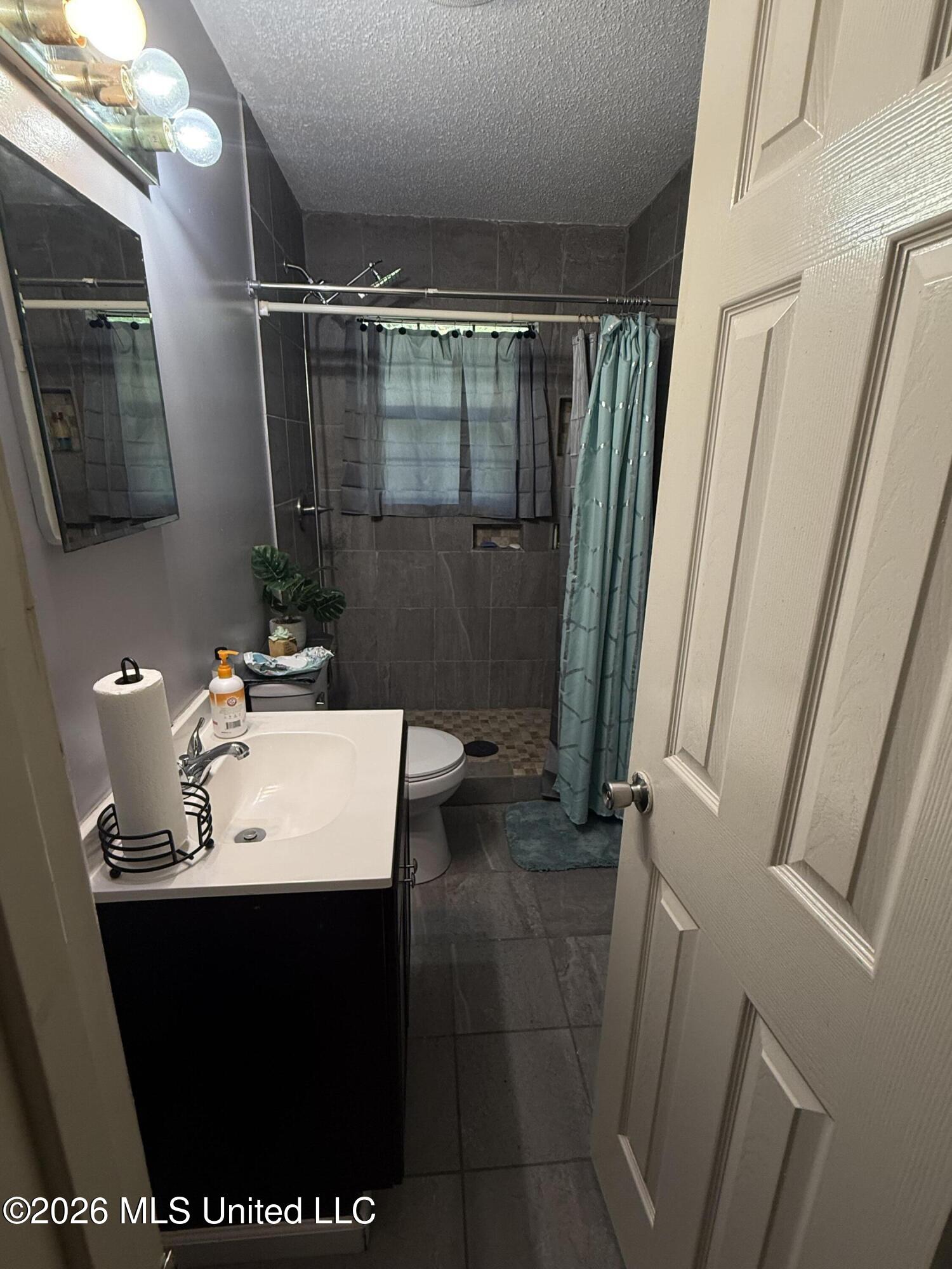 118 Northview Street Property Photo 6