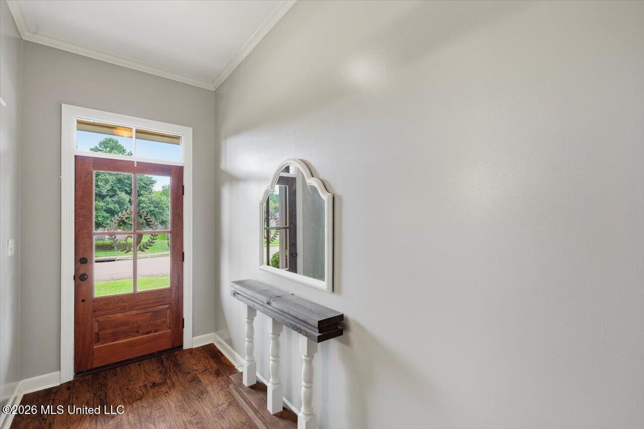 313 Hunters Ridge Drive Property Photo 4