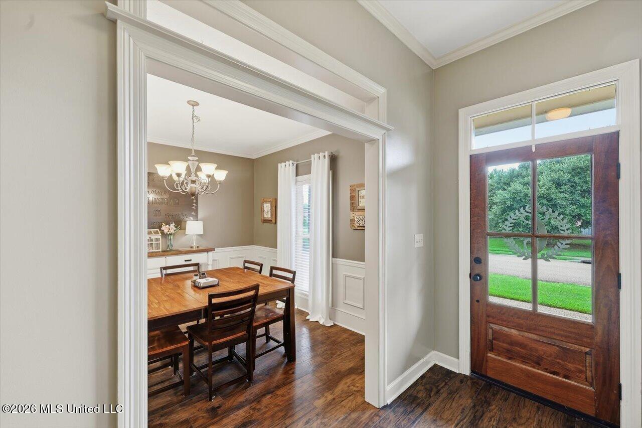 313 Hunters Ridge Drive Property Photo 5