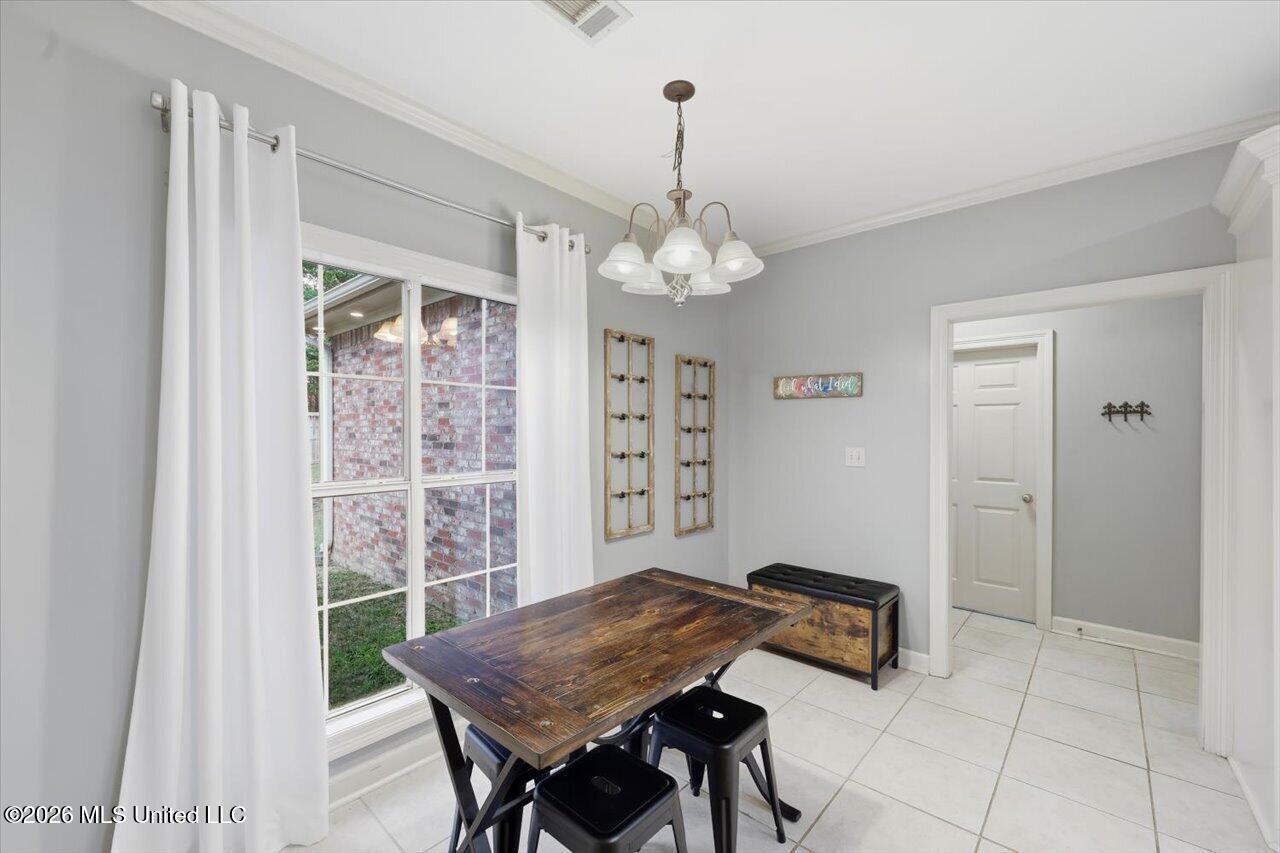 313 Hunters Ridge Drive Property Photo 14