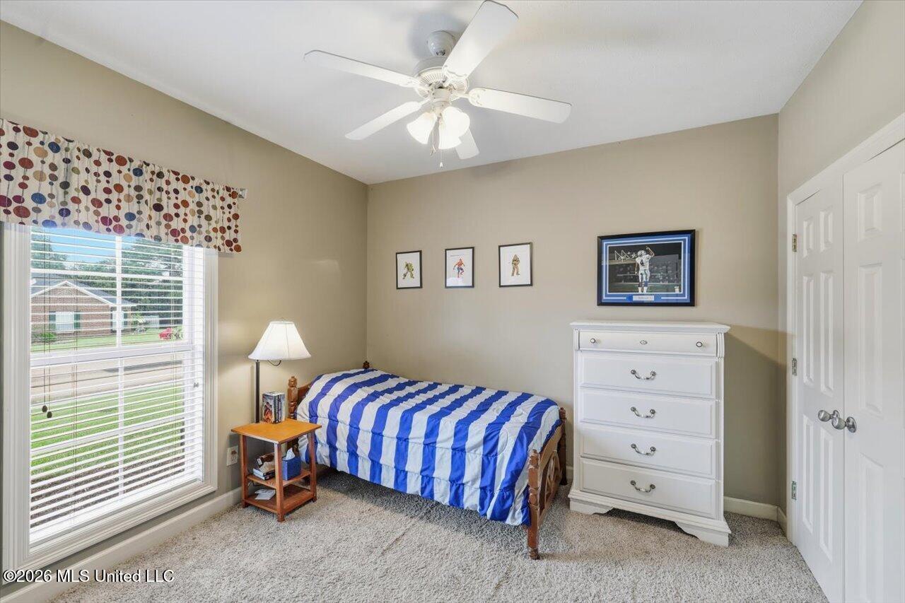 313 Hunters Ridge Drive Property Photo 25