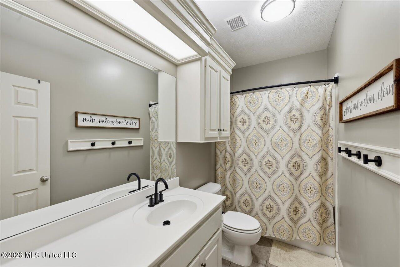 313 Hunters Ridge Drive Property Photo 28