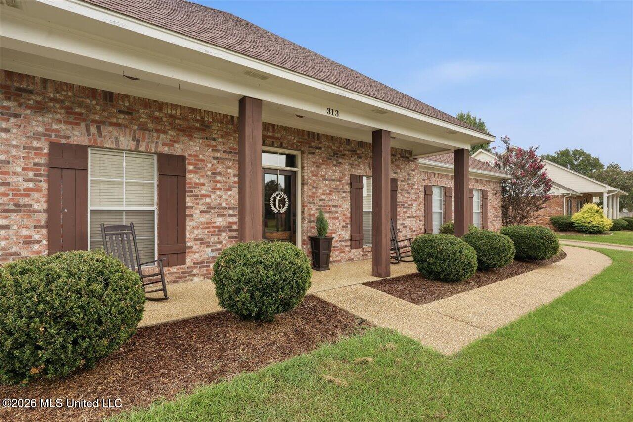 313 Hunters Ridge Drive Property Photo 38