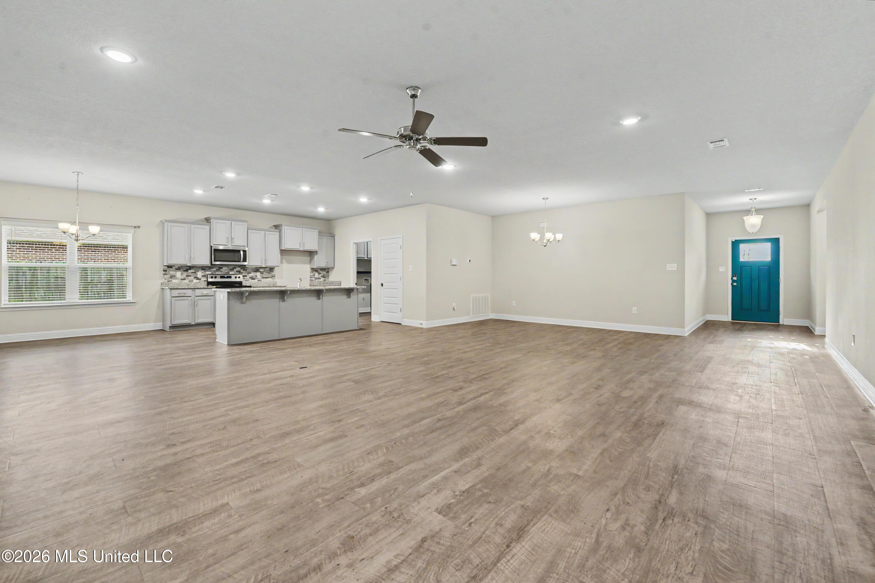 9524 Mallette Drive Property Photo 3