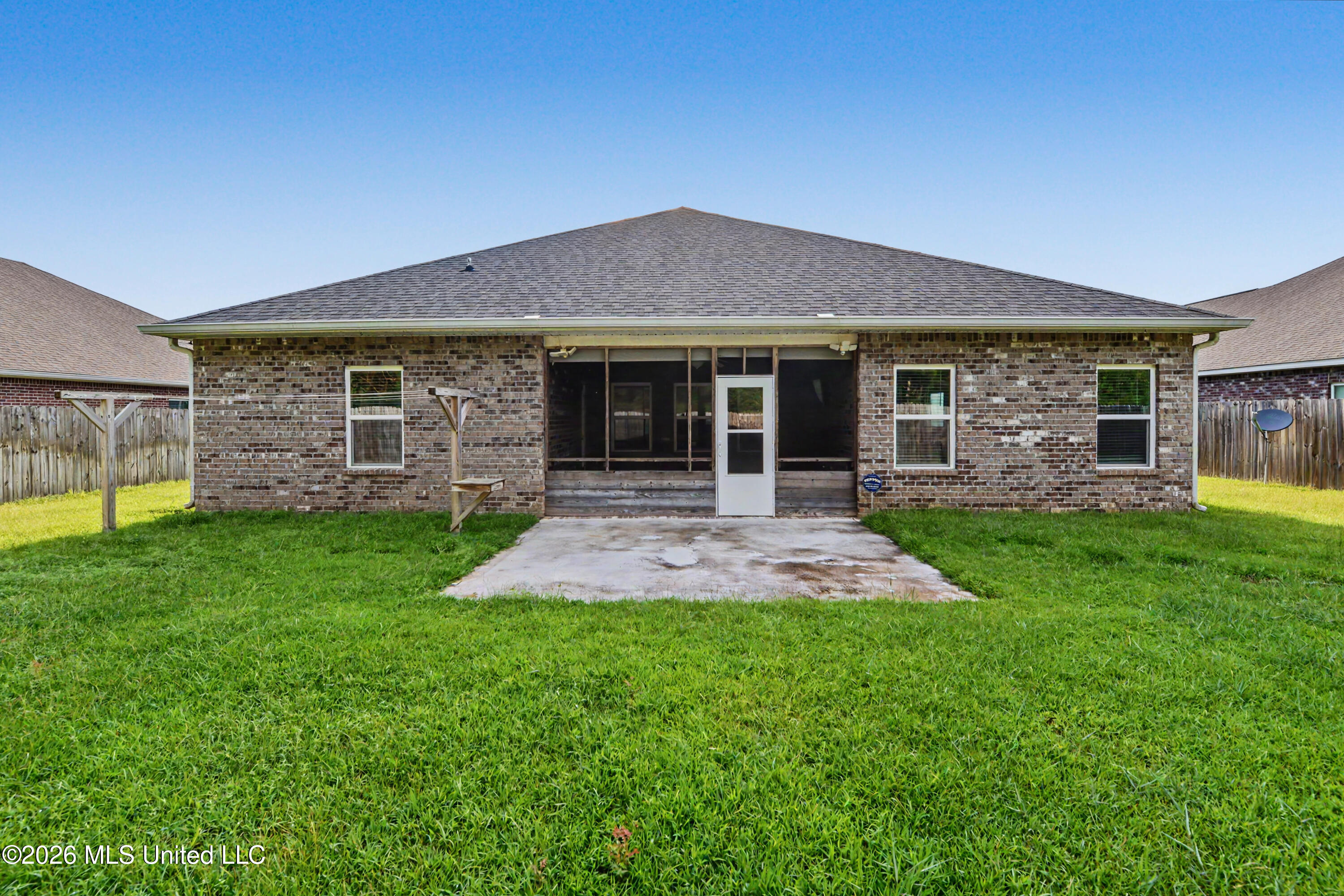 9524 Mallette Drive Property Photo 4