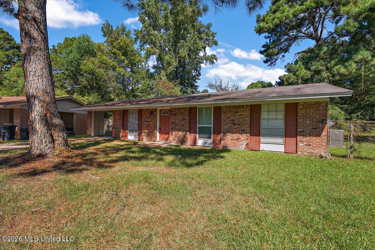 173 Grover Cleveland Circle Property Photo 2