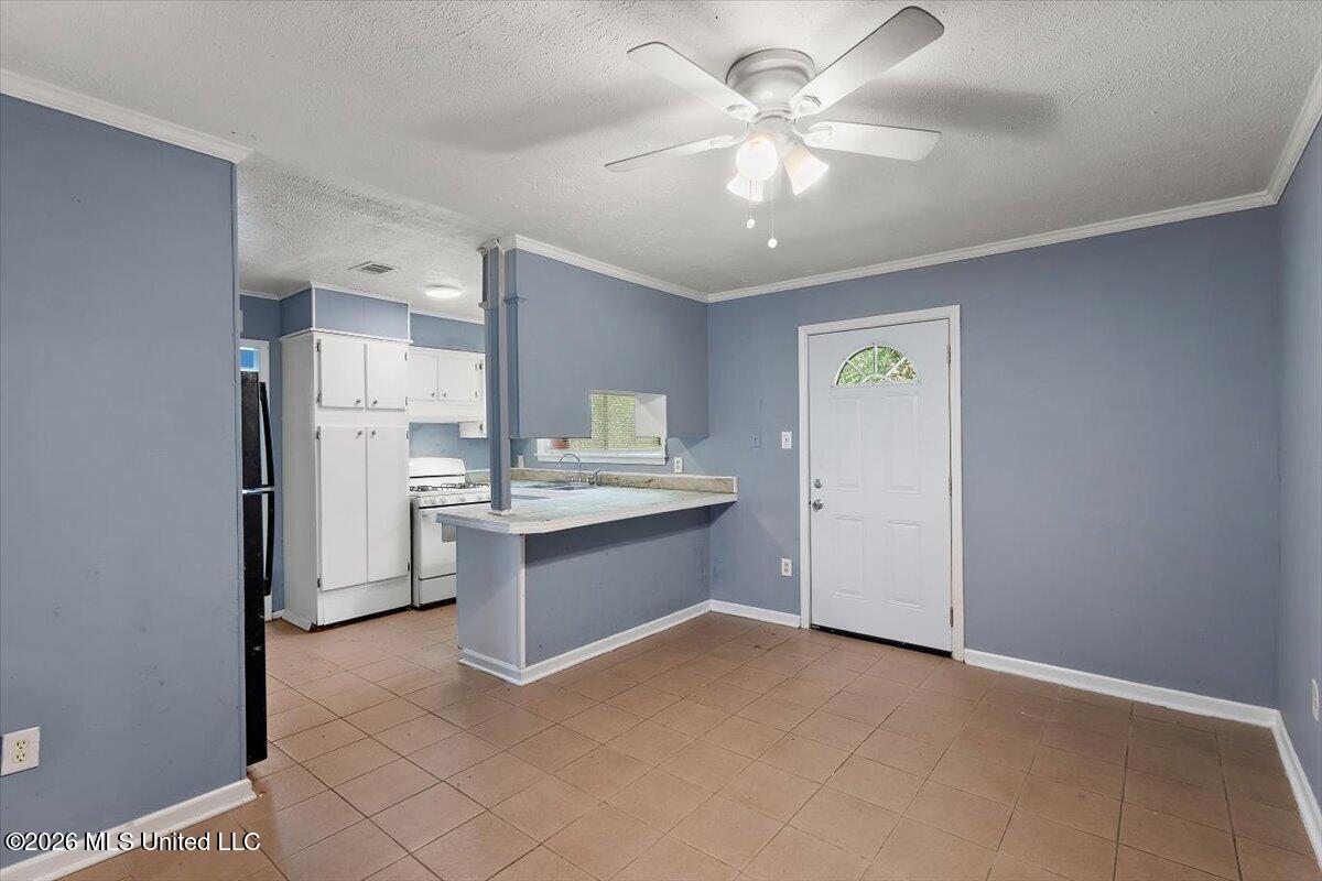 173 Grover Cleveland Circle Property Photo 8