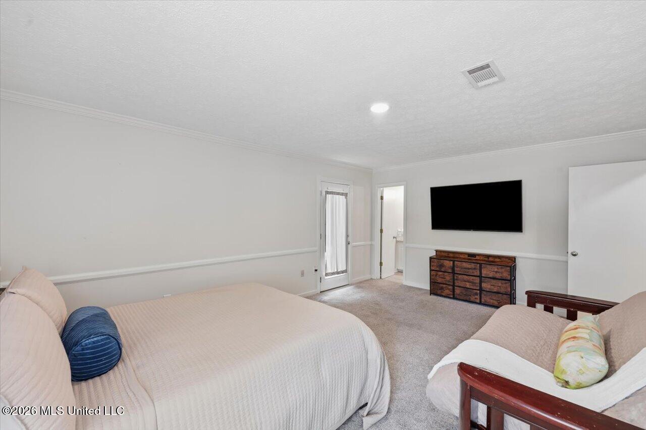 7105 Edgewater Drive Property Photo 19