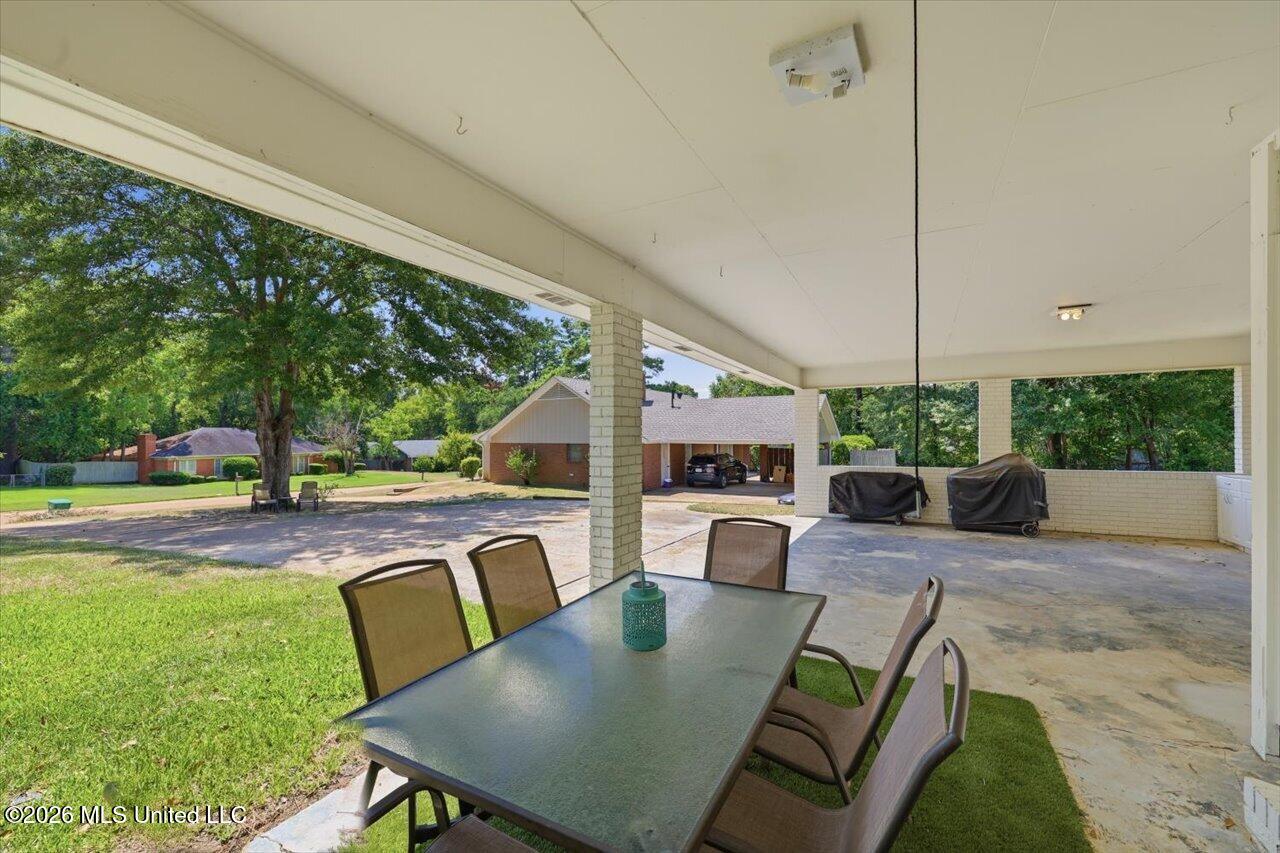 7105 Edgewater Drive Property Photo 25