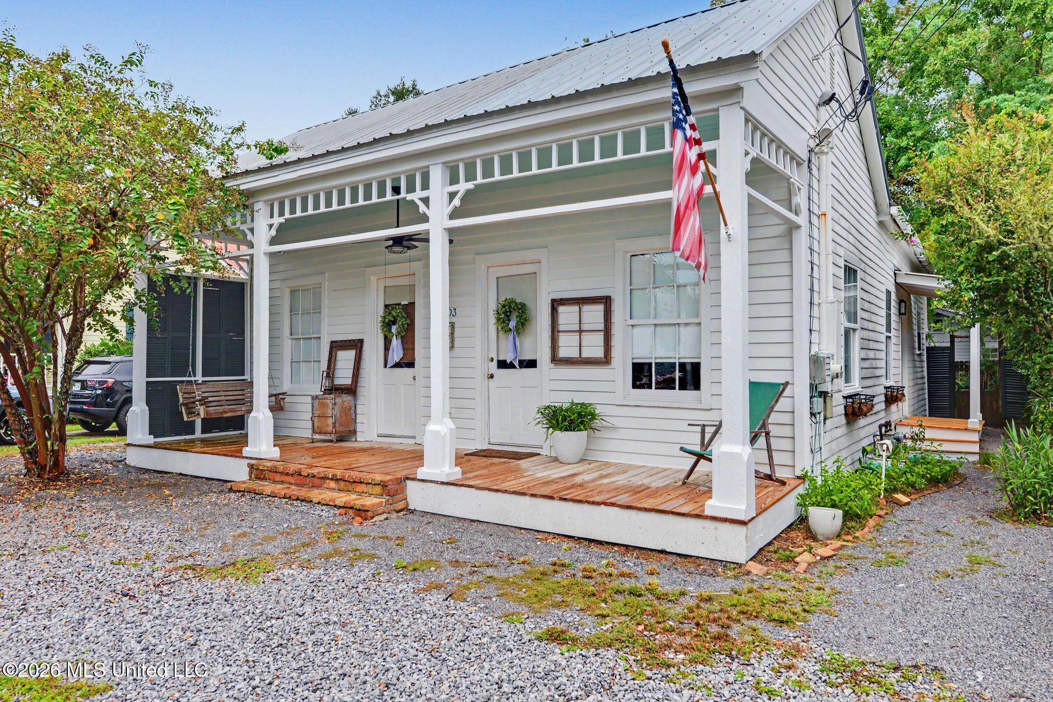 303 State Street Property Photo 2