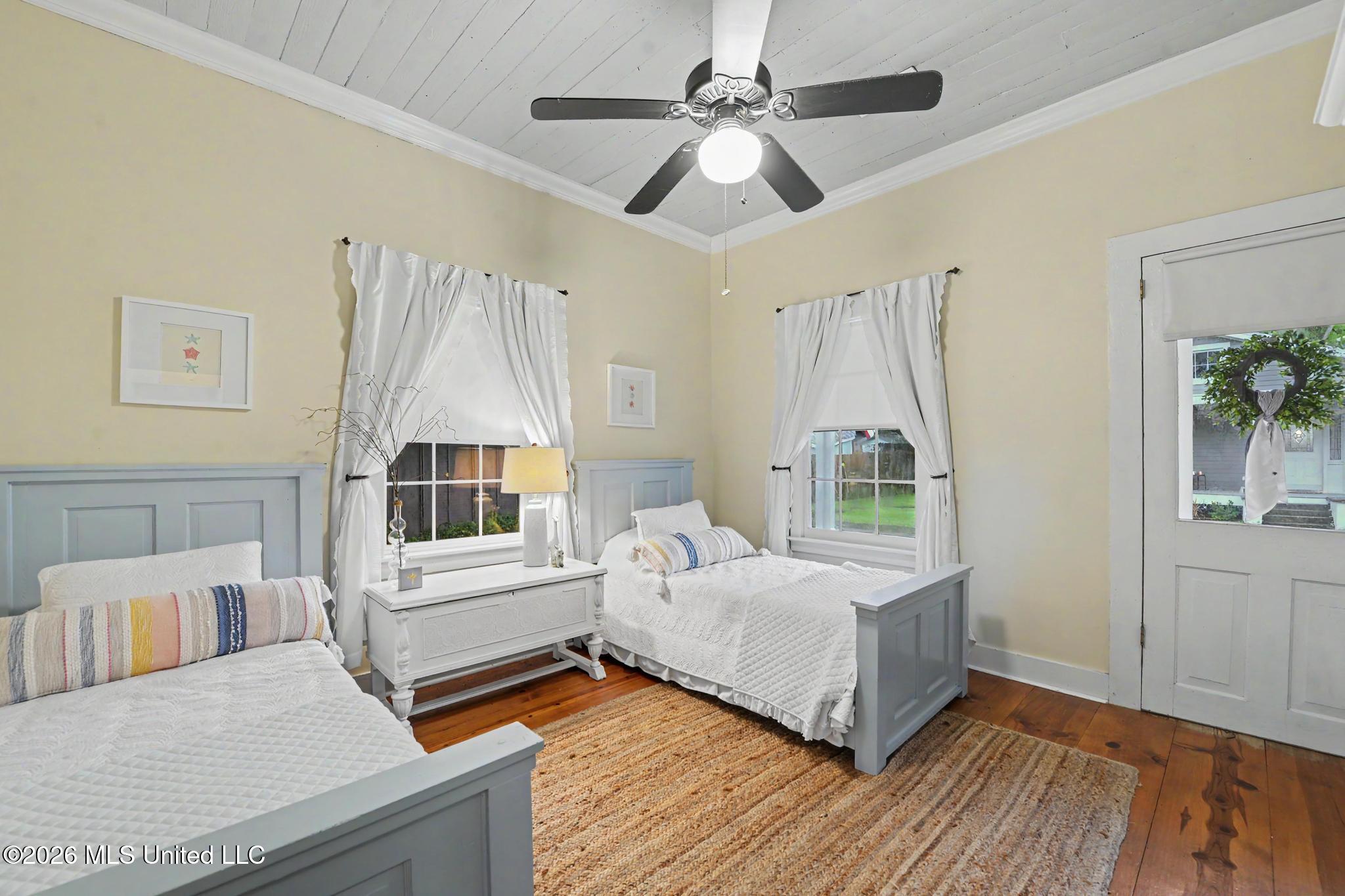303 State Street Property Photo 14