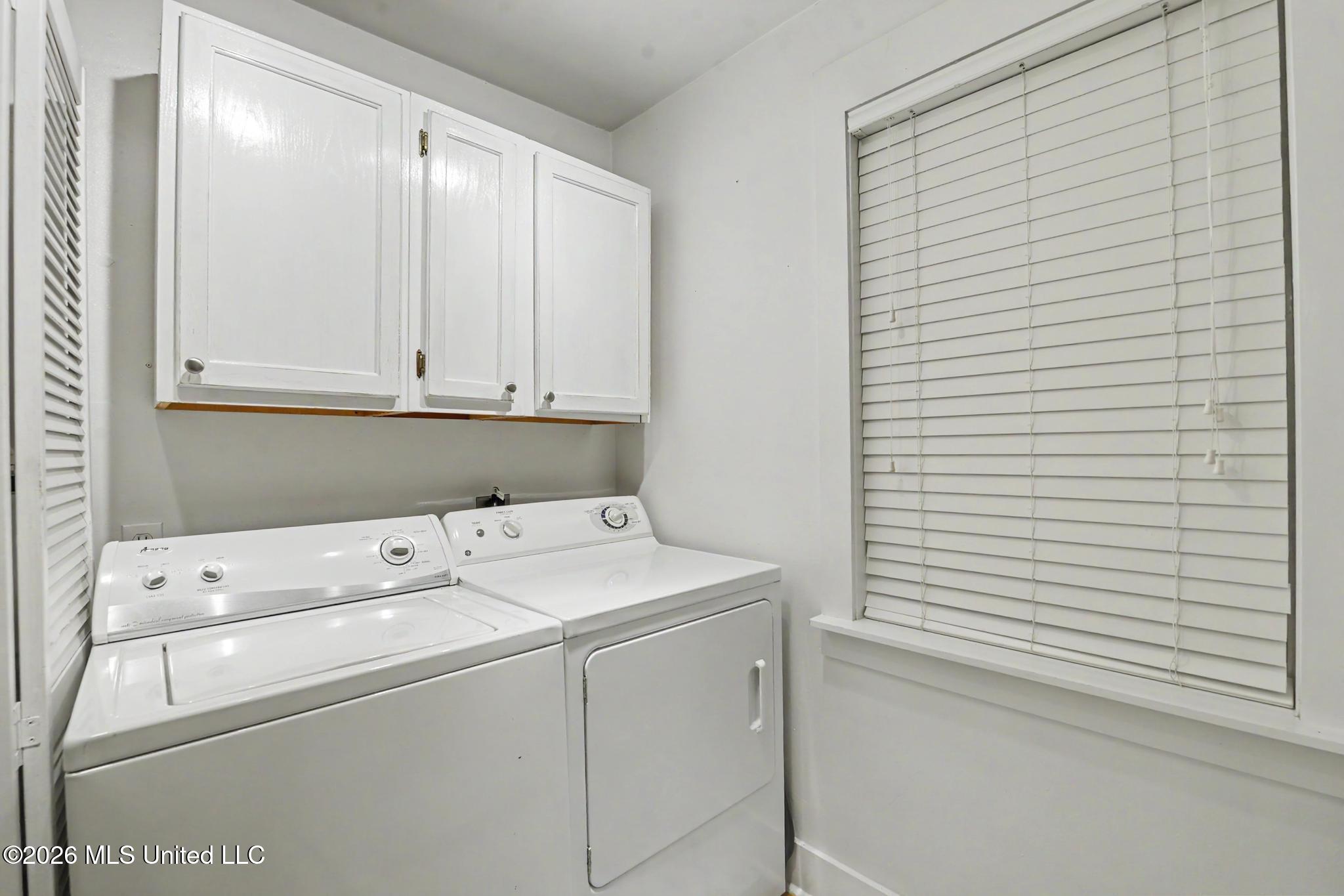 303 State Street Property Photo 19