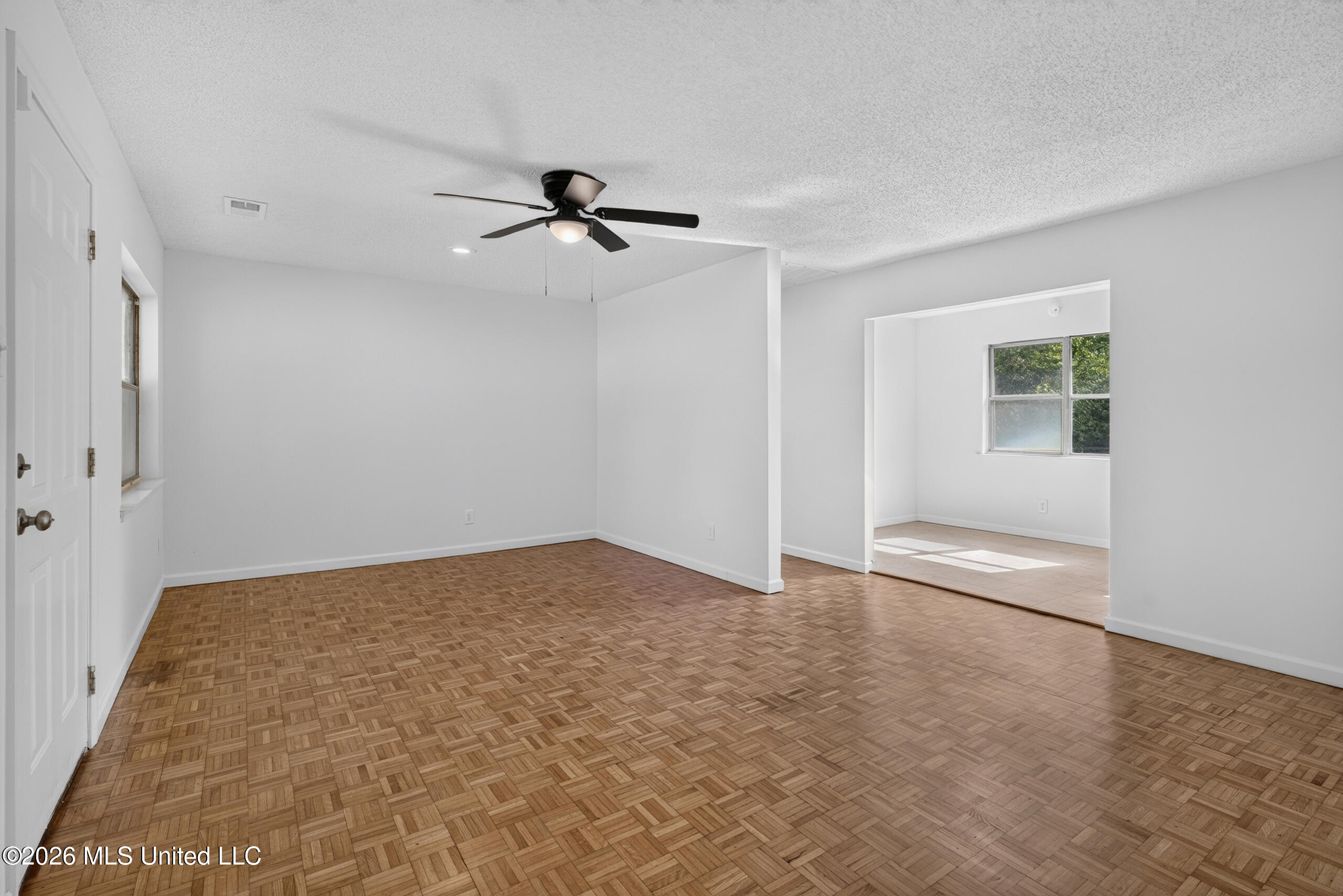 2916 Brownlee Road Property Photo 4