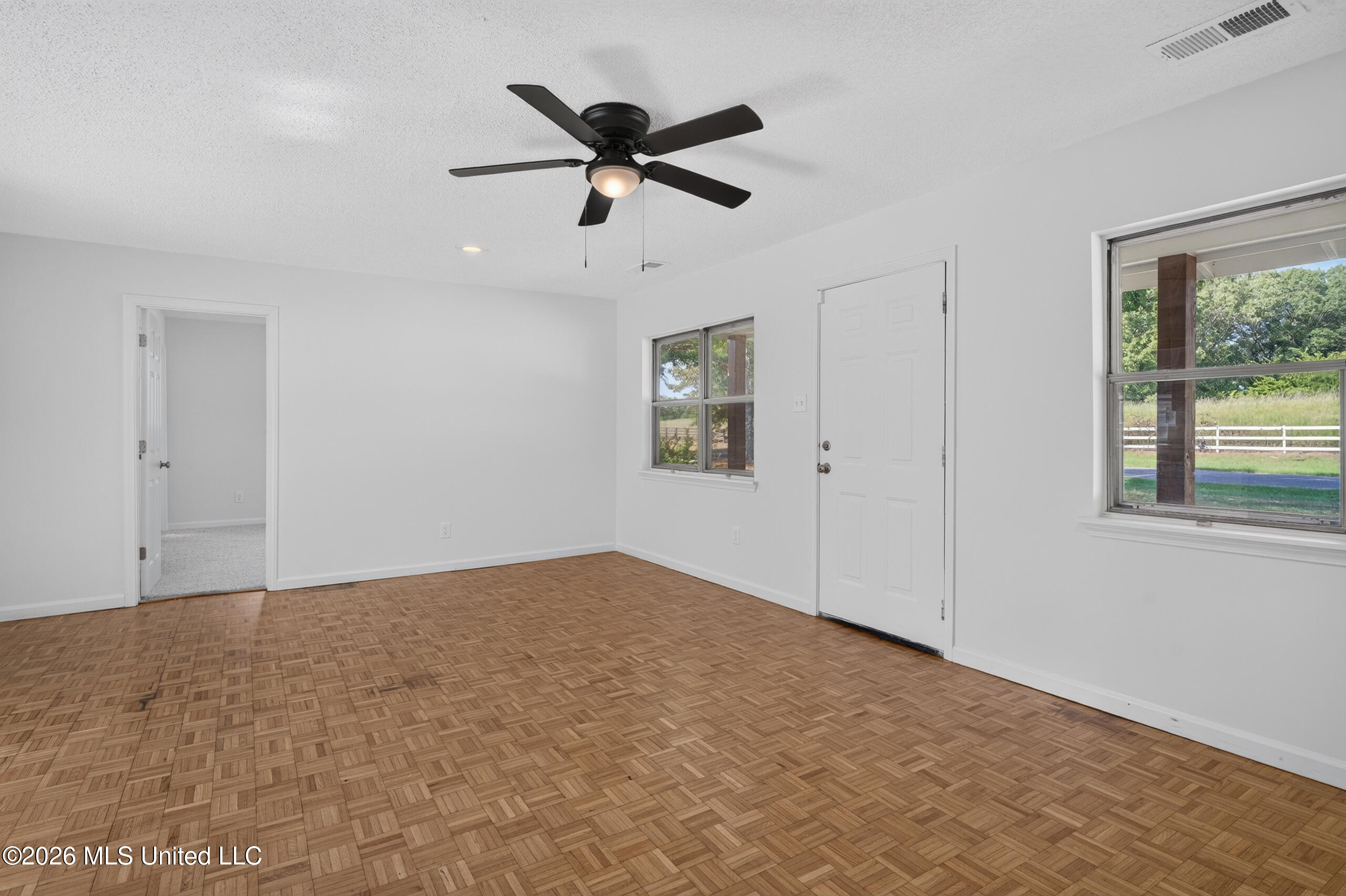 2916 Brownlee Road Property Photo 7