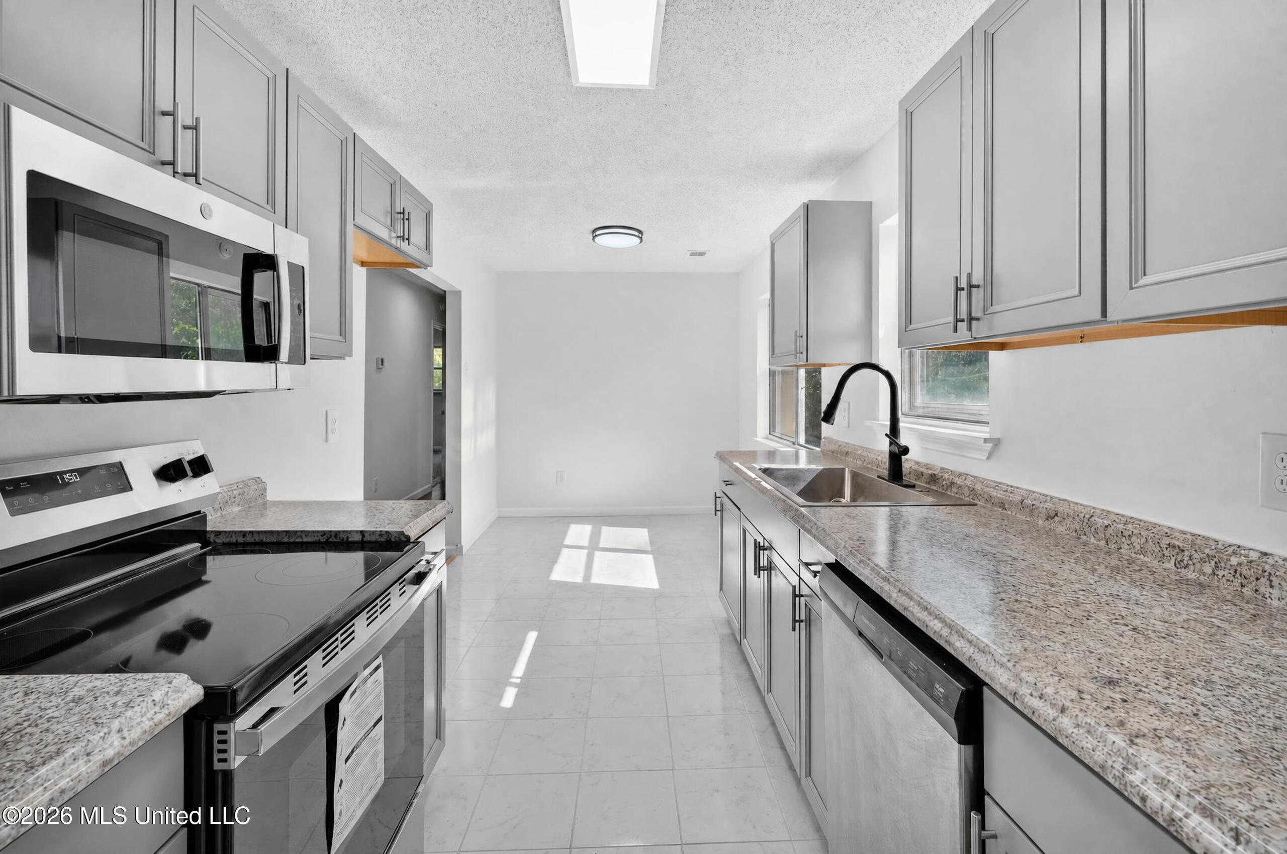 2916 Brownlee Road Property Photo 10
