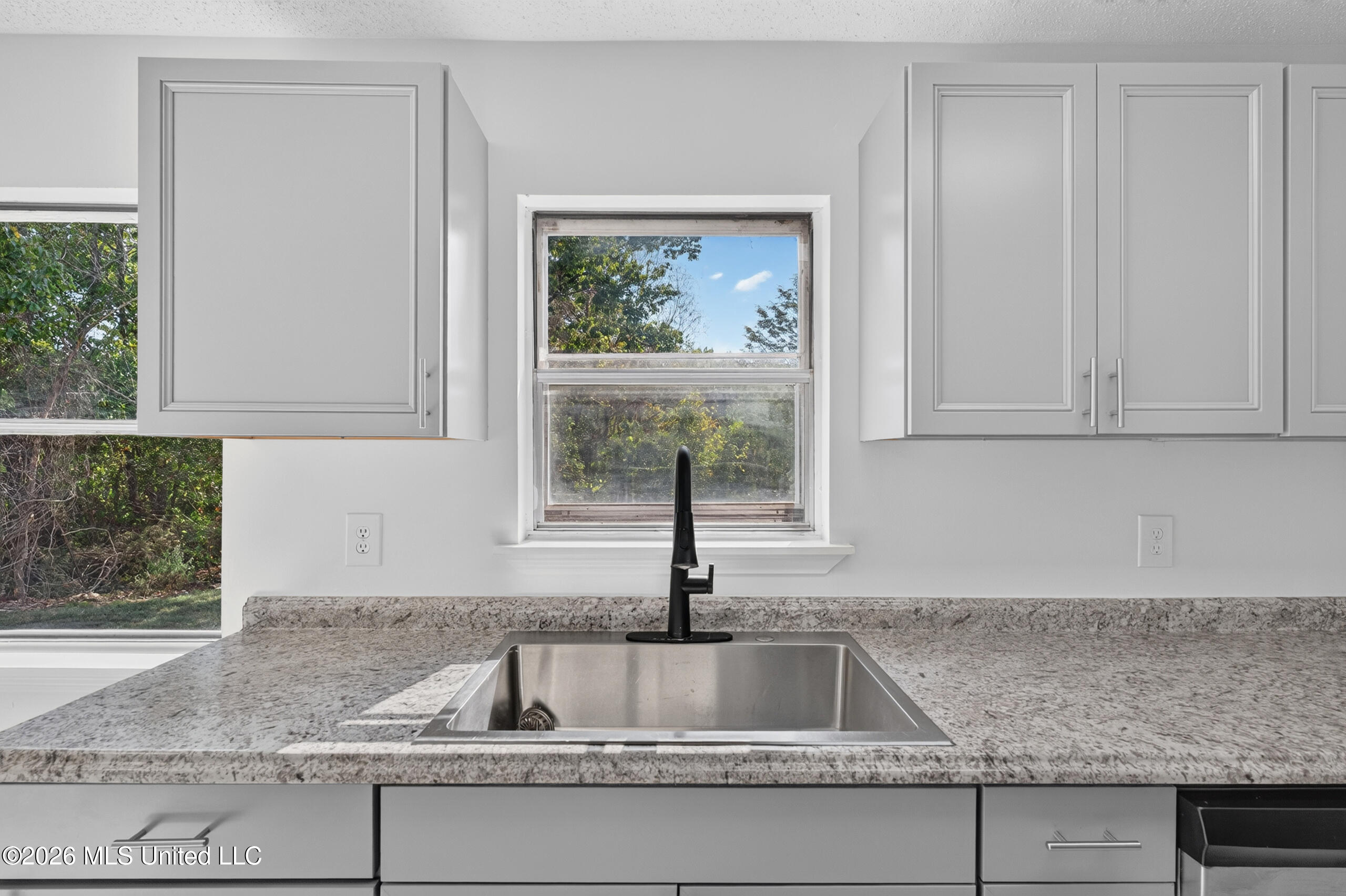 2916 Brownlee Road Property Photo 12