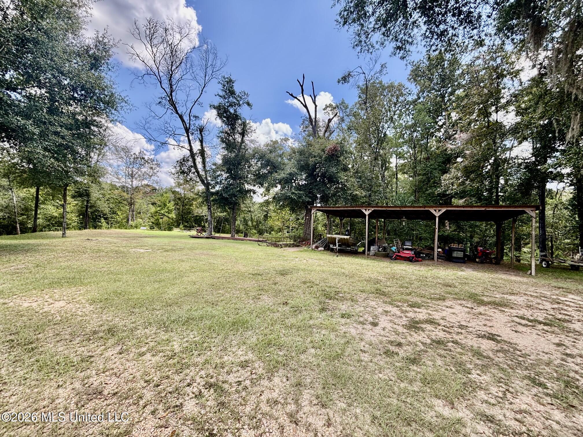 46 Pearlview Circle Property Photo 3