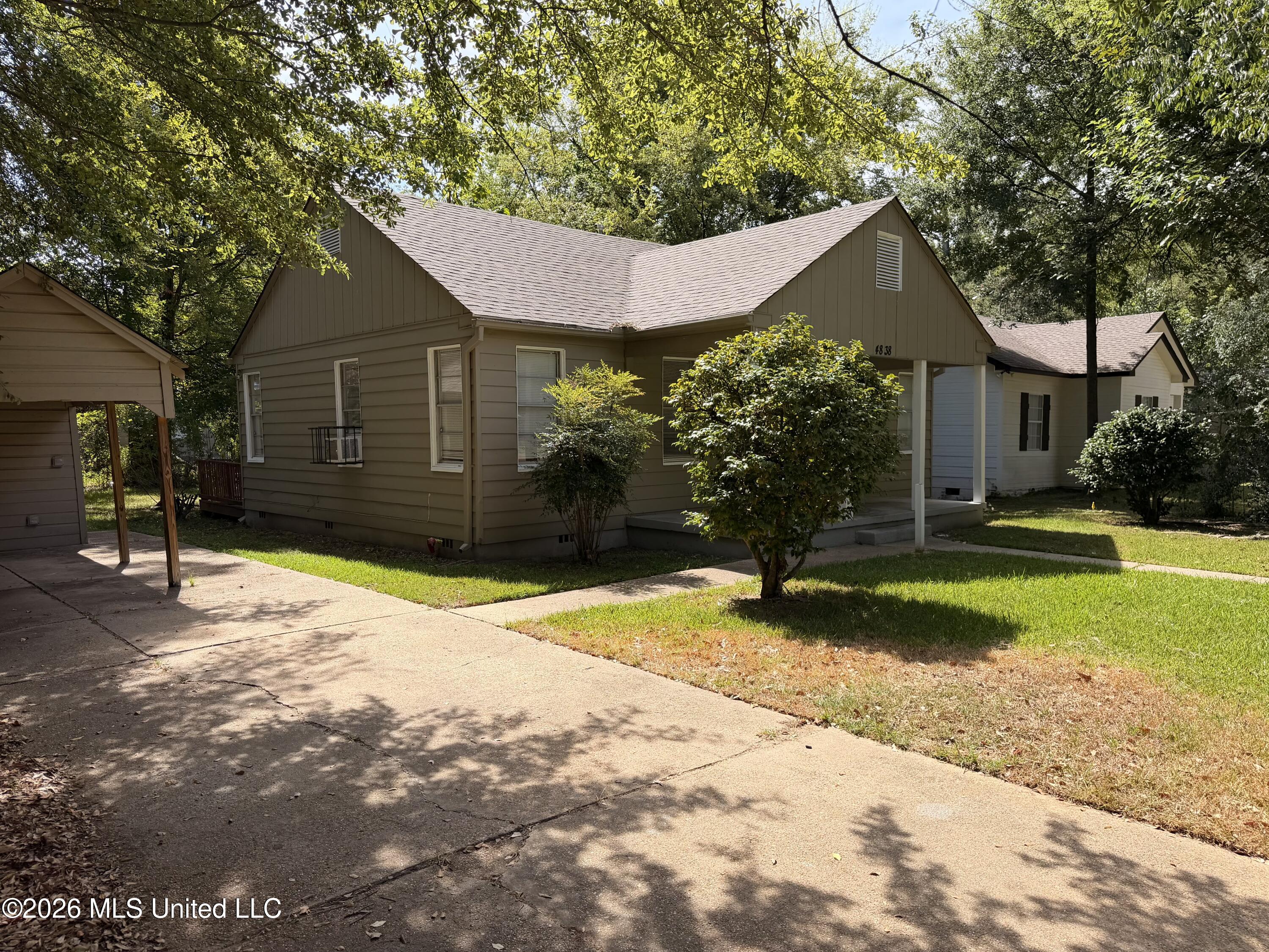 4838 Woodmont Drive Property Photo 4