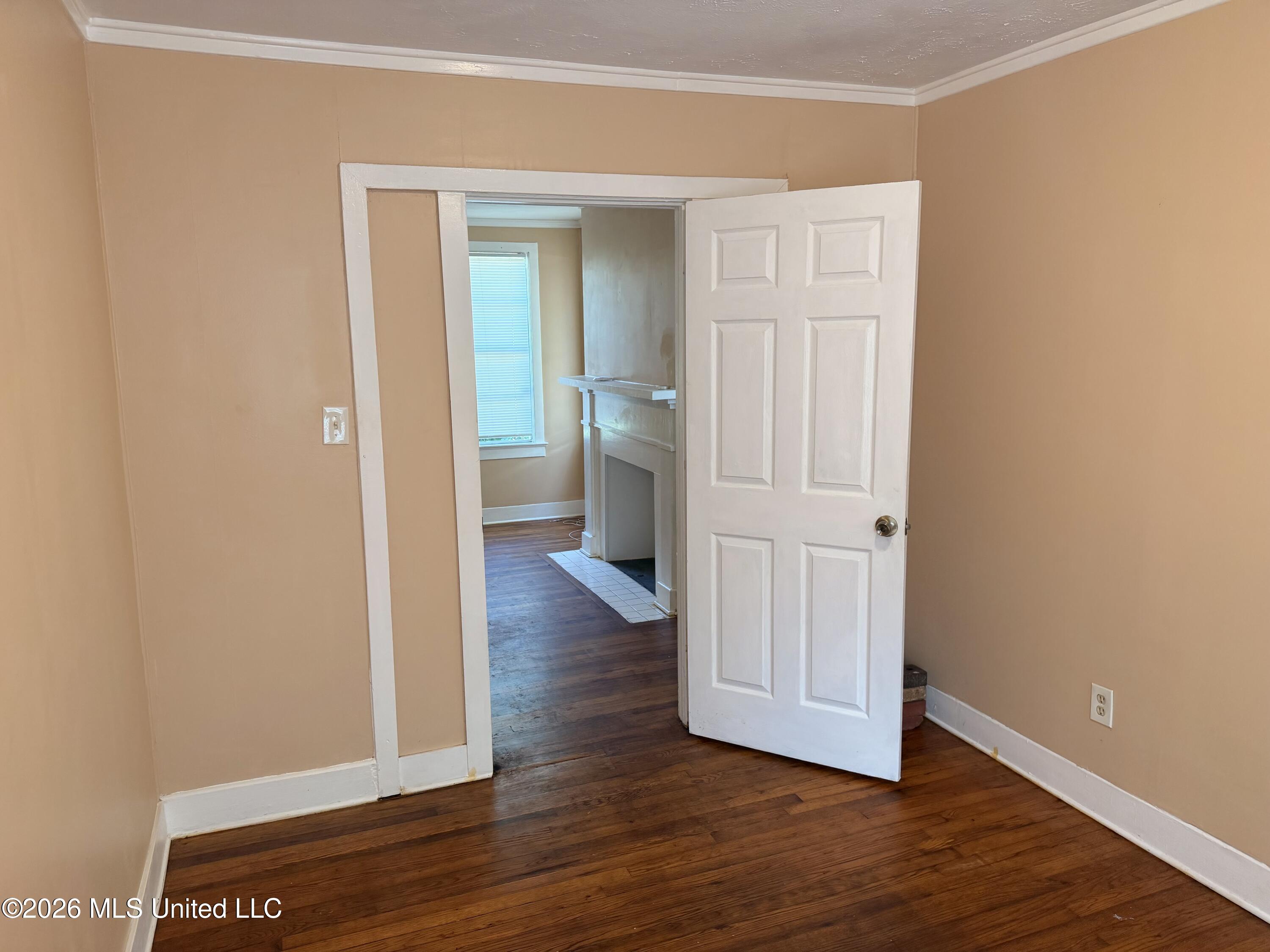 4838 Woodmont Drive Property Photo 9