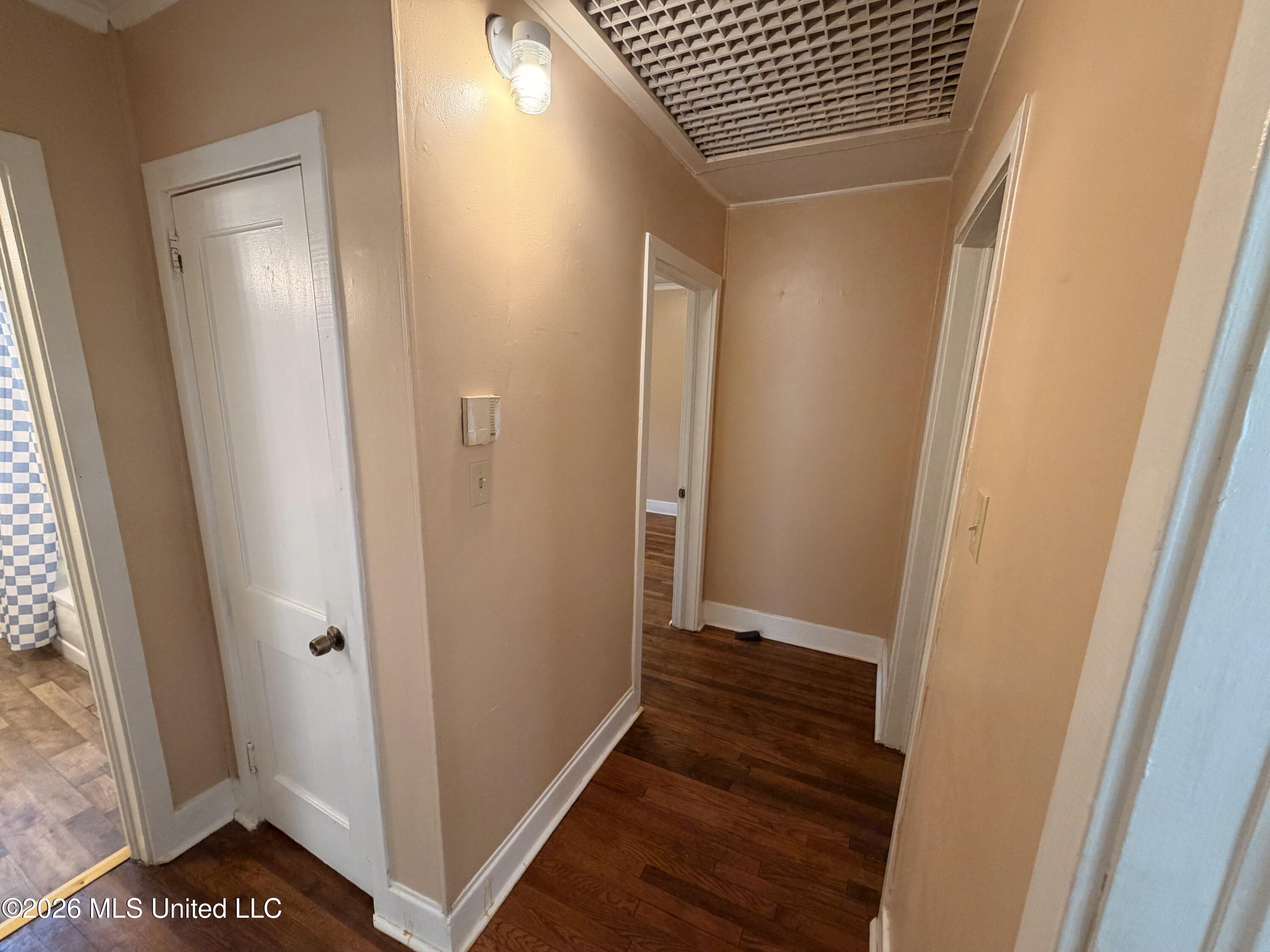 4838 Woodmont Drive Property Photo 10