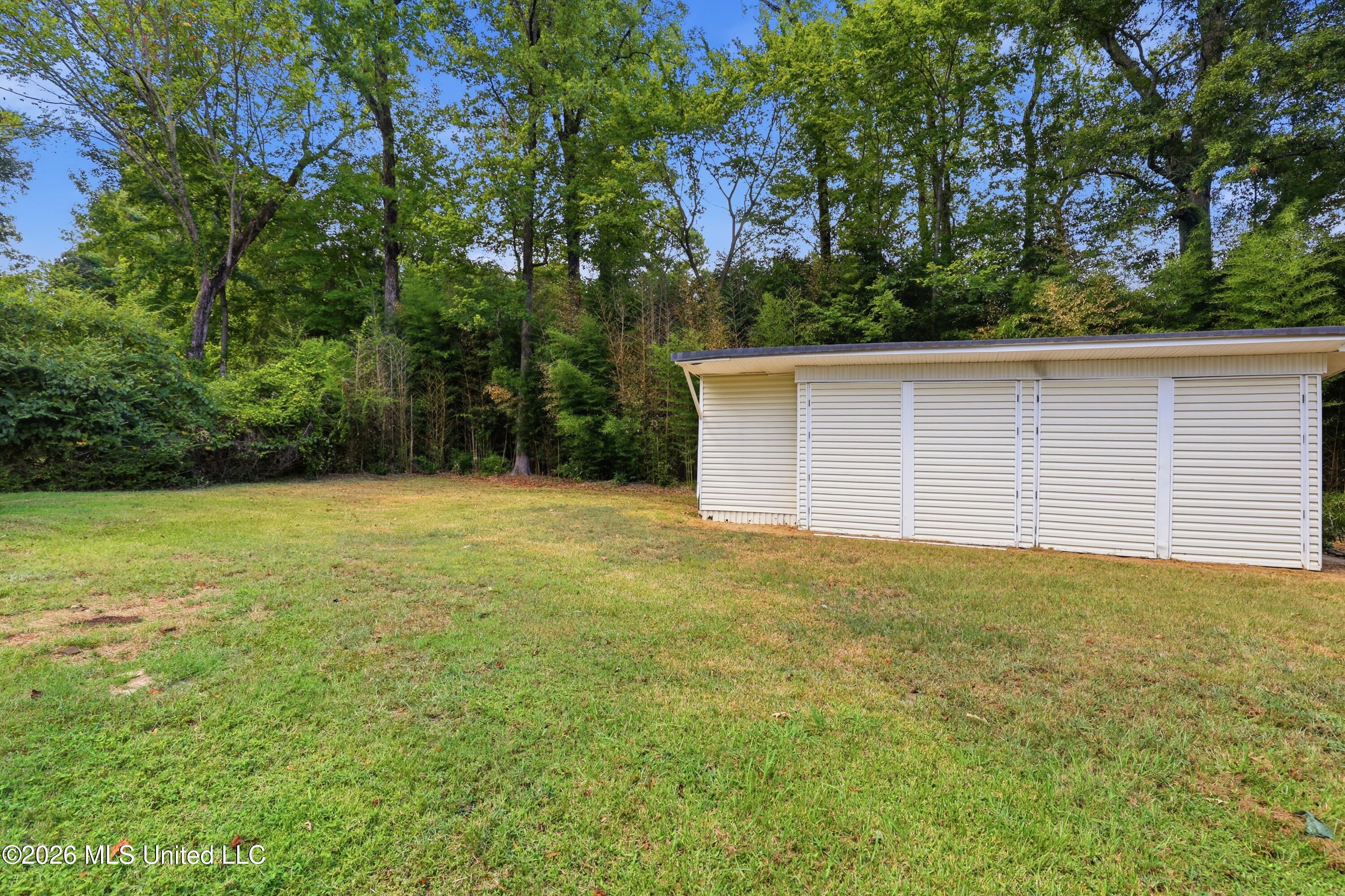 728 Colonial Circle Property Photo 39
