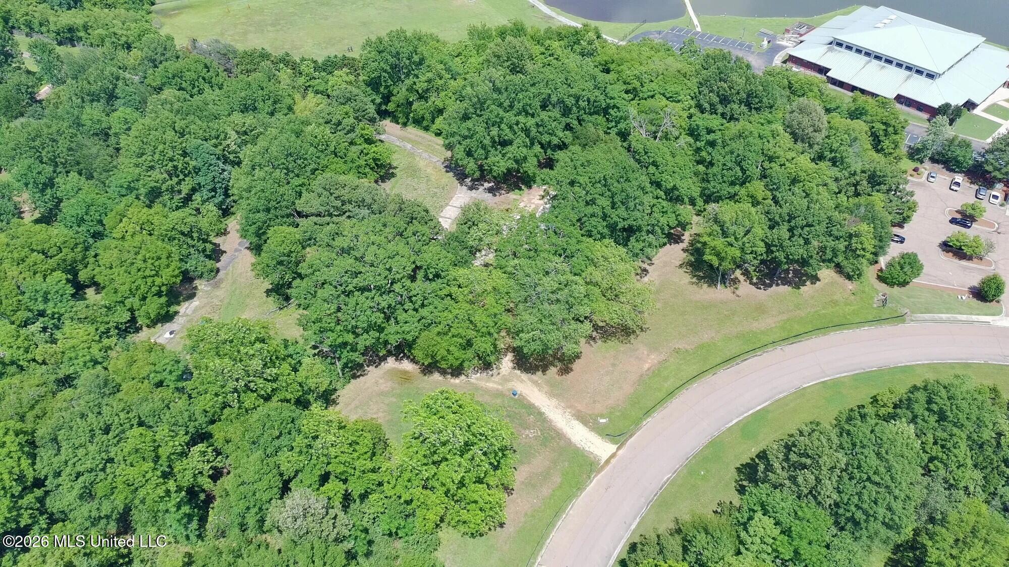 120 Mannsdale Park Drive Property Photo 4