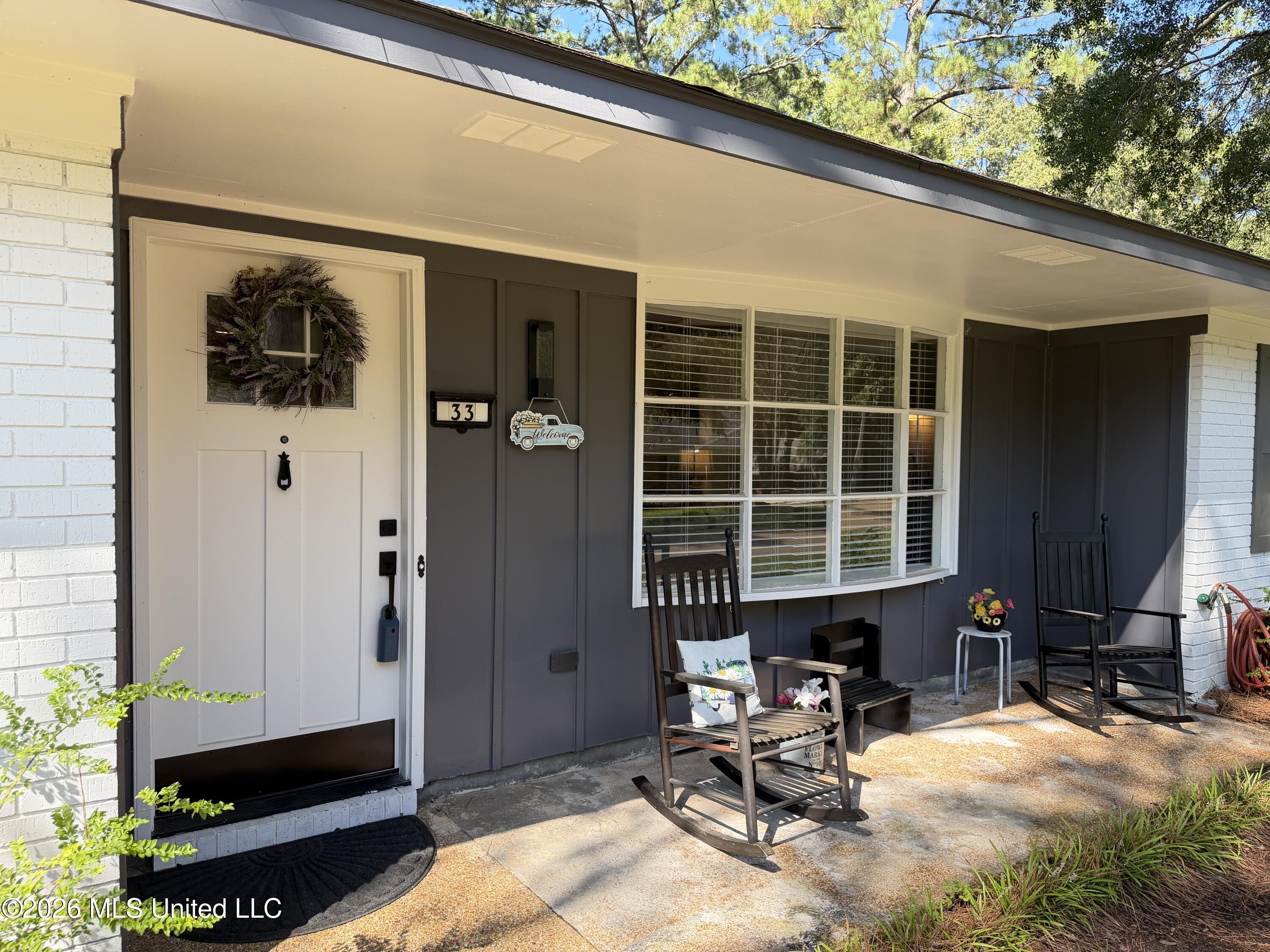 33 Pebble Hill Drive Property Photo 8