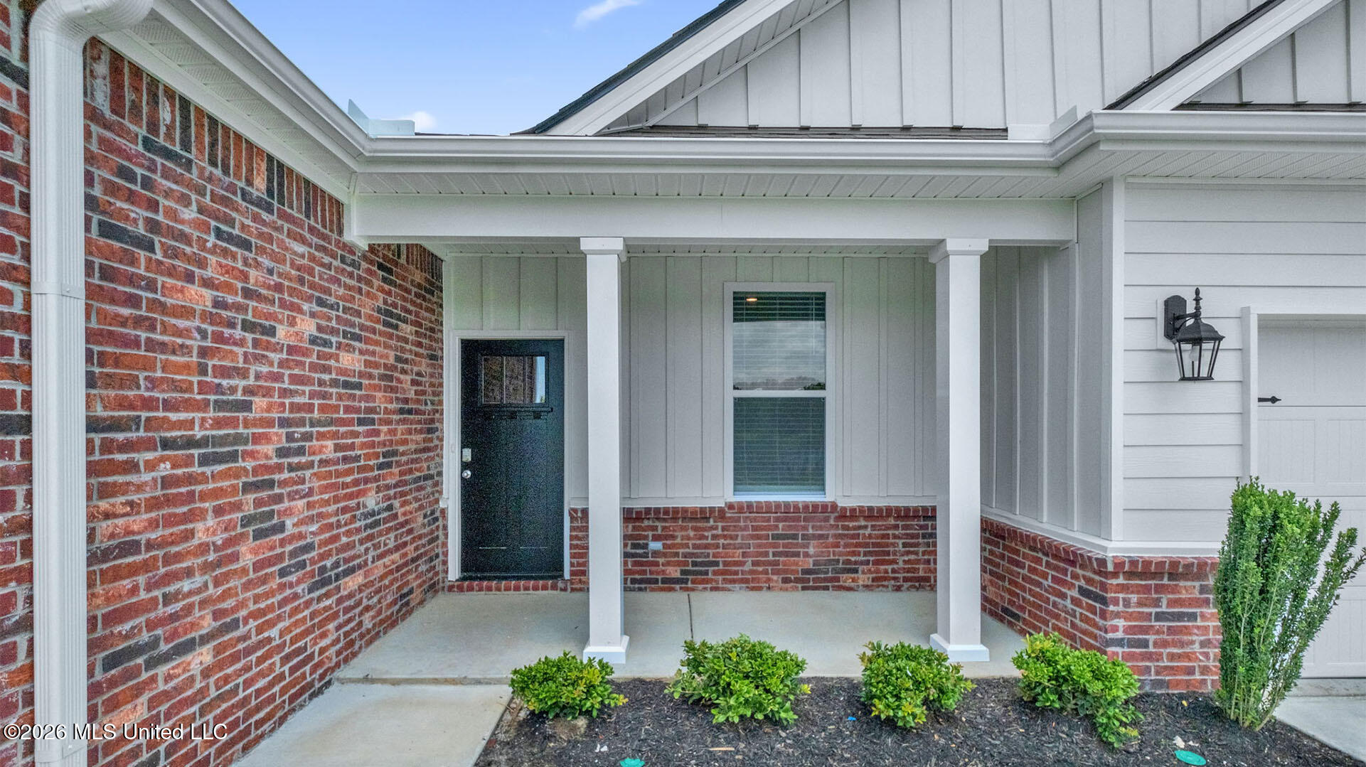 8377 Bankhead Drive Property Photo 1