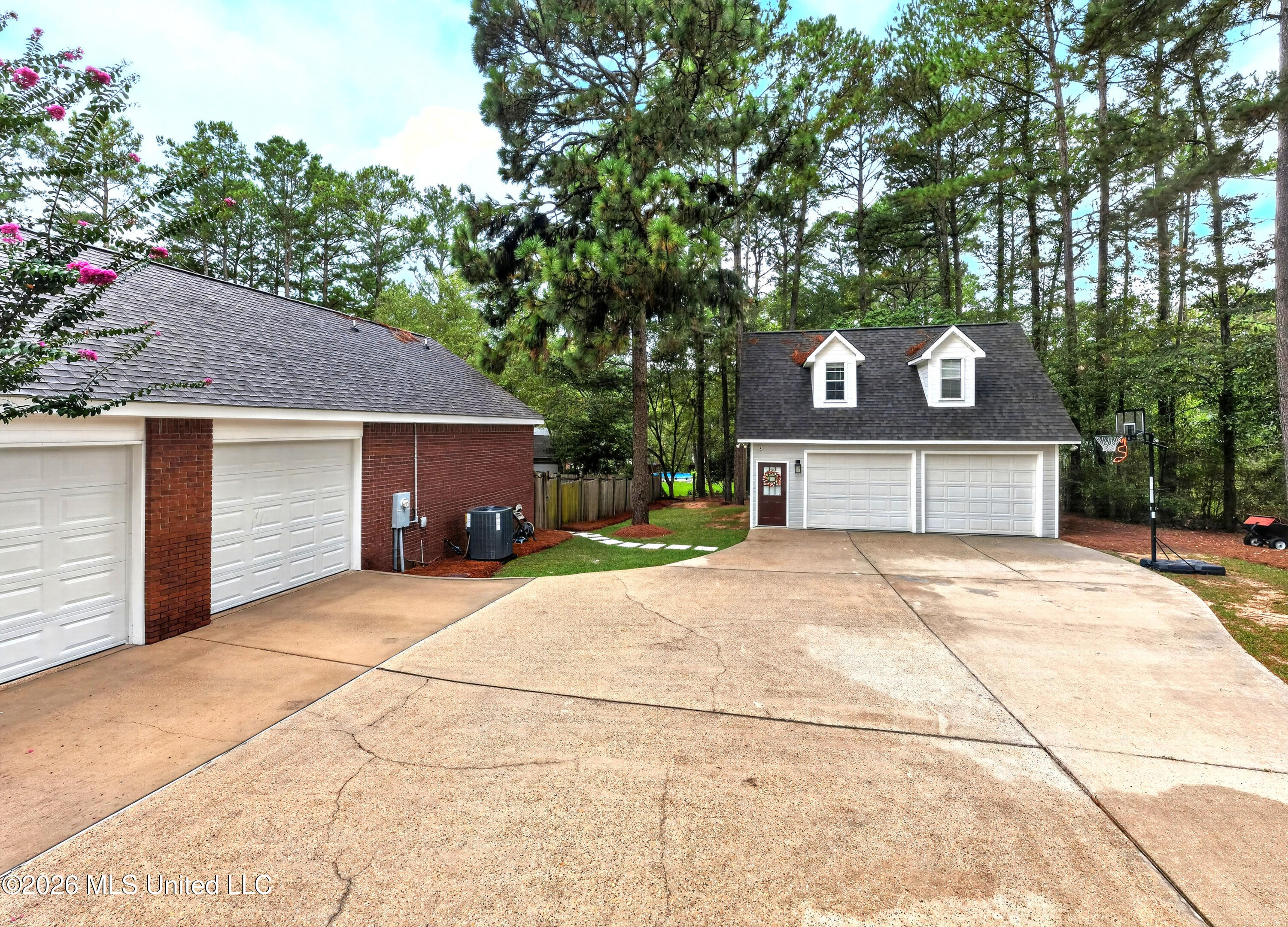 207 Longleaf Drive Property Photo 12