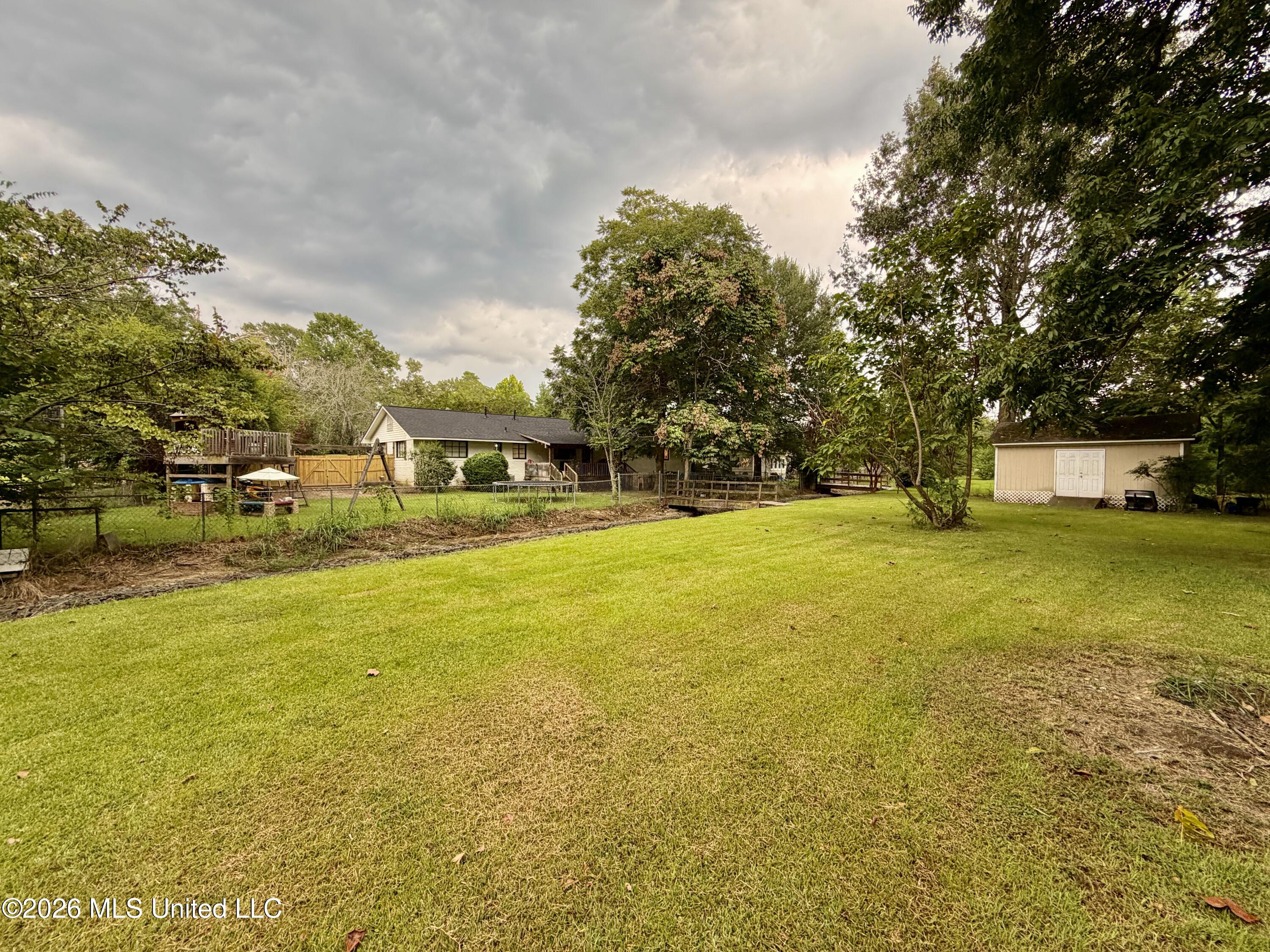 104 Sunset Drive Property Photo 17