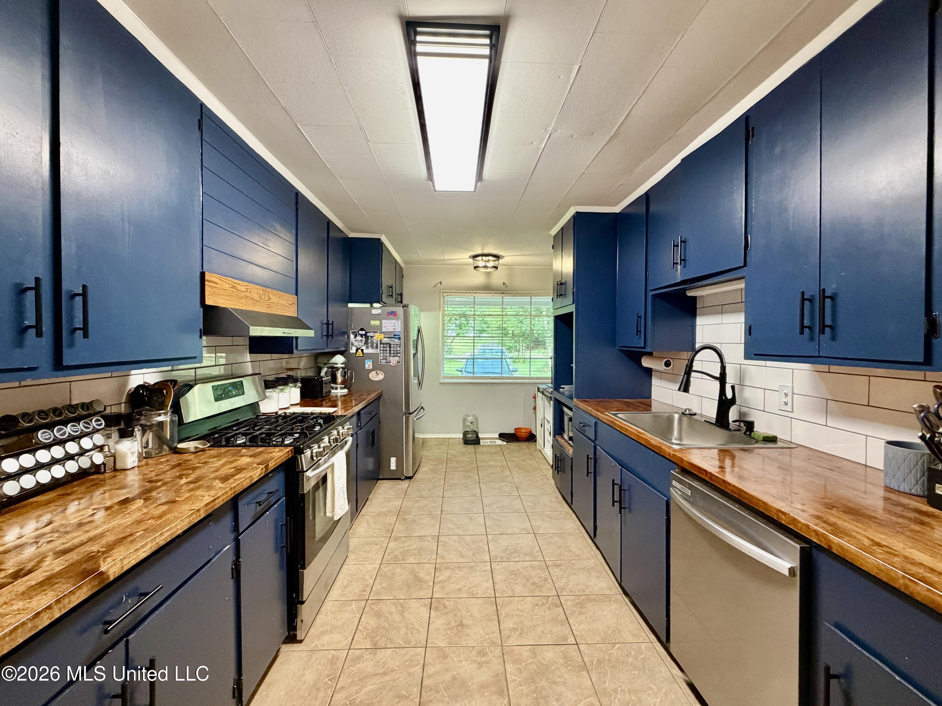 104 Sunset Drive Property Photo 29