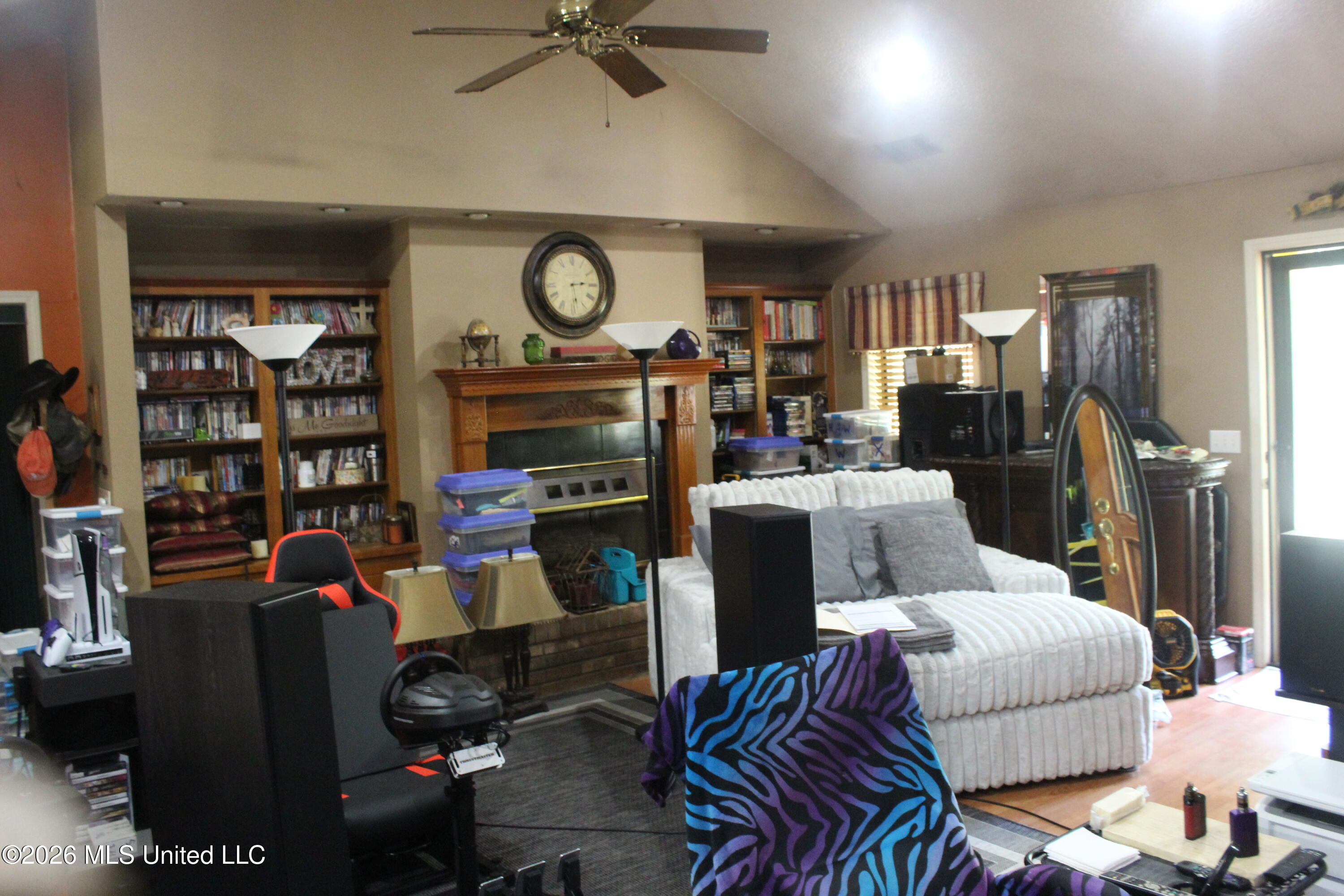 48 County Road 6071 Property Photo 10